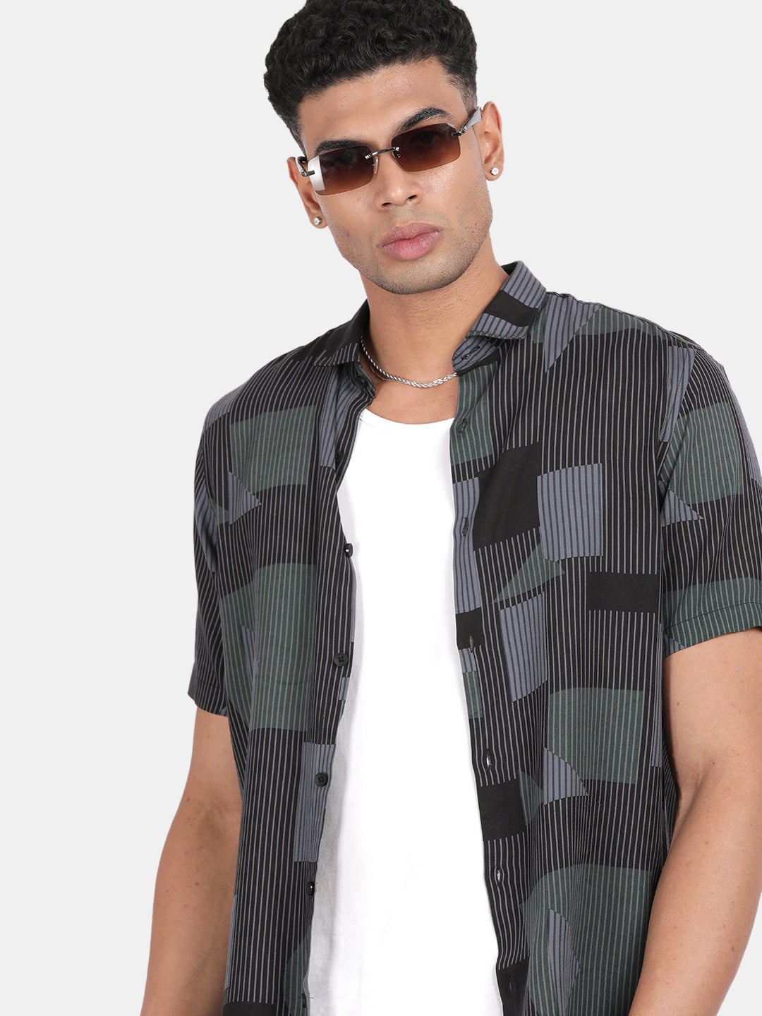 Men Black Slim Fit Spread Collar Half Sleeve Casual Shirt