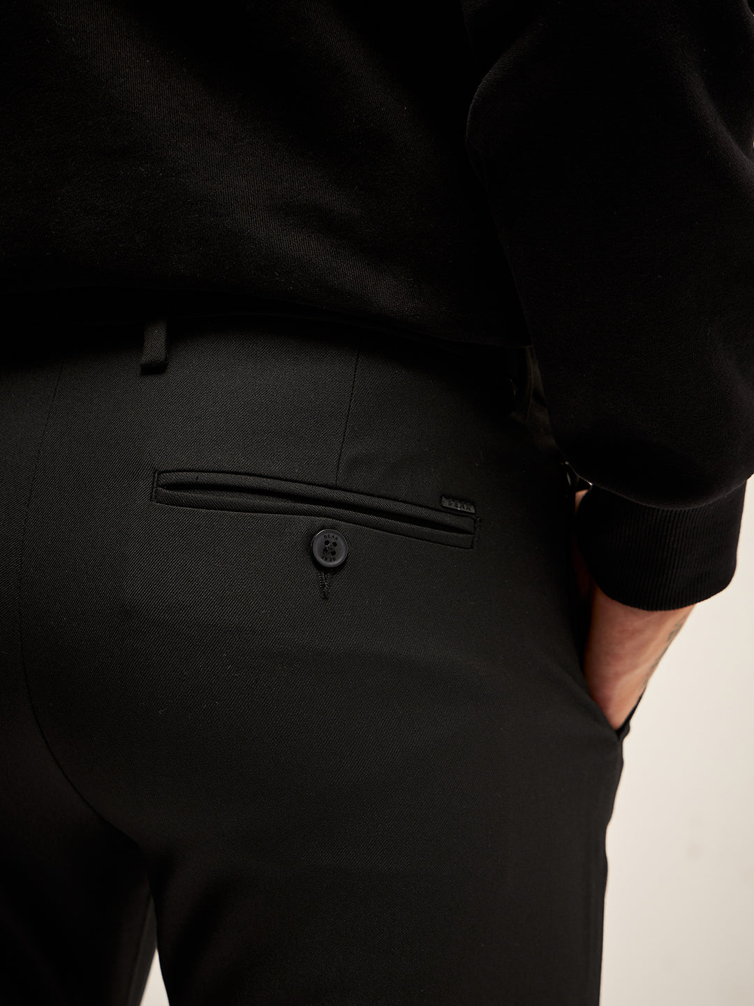 Men Black Solid 4 Way Stretch Formal Trouser