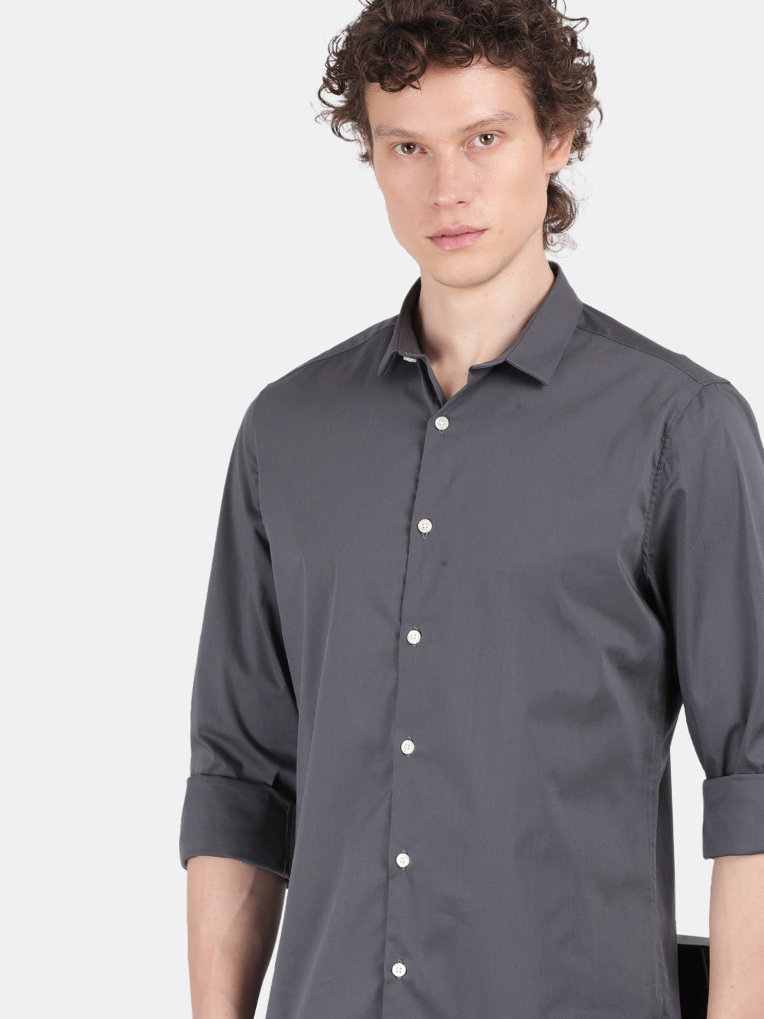 Men Dark Grey Slim Fit Spread Collar Full Sleeve Casual Shirt