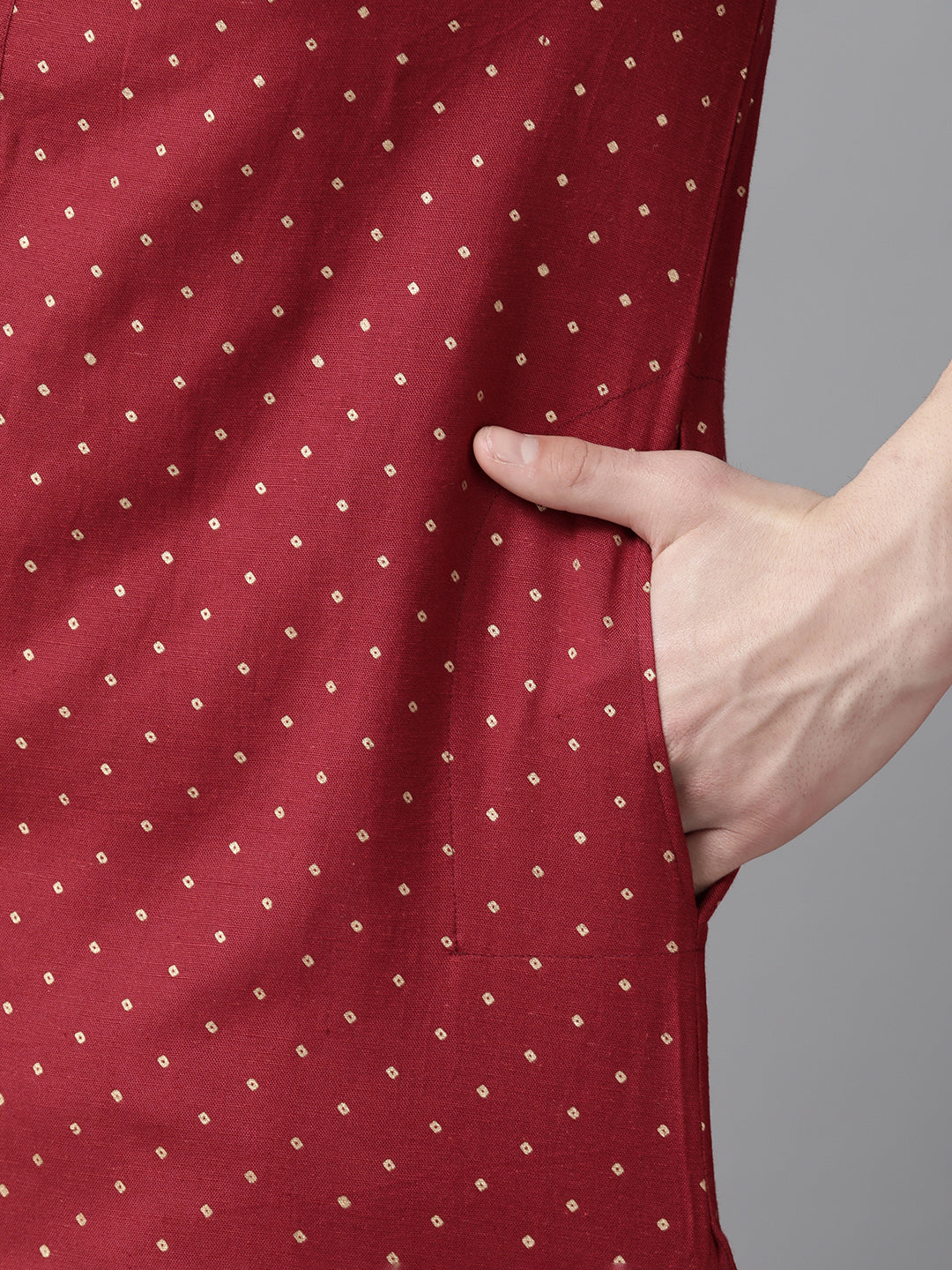 Men Maroon & Gold Printed Straight Kurta