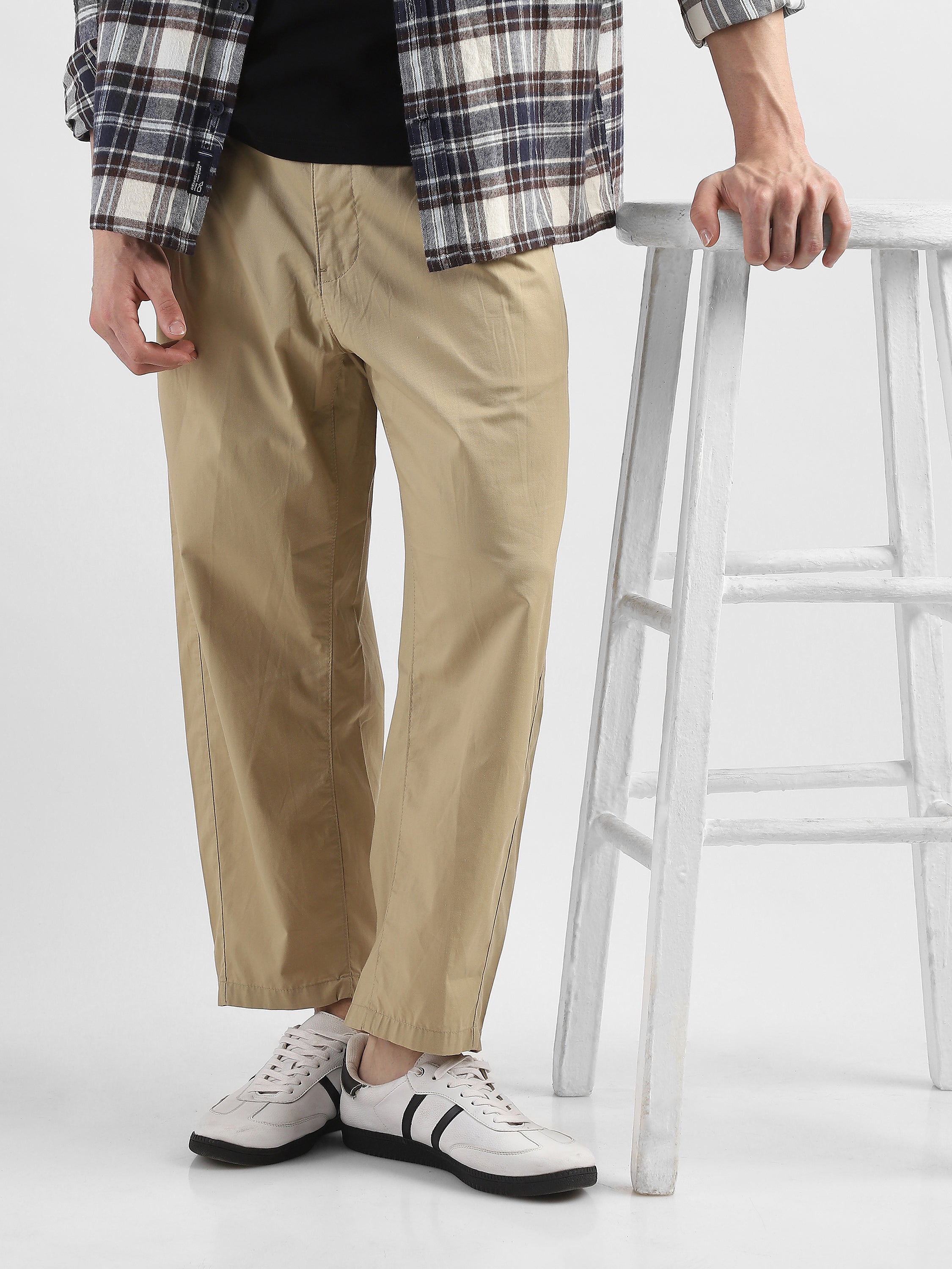 Men Beige Pleated Mid Rise Comfort Fit Trousers