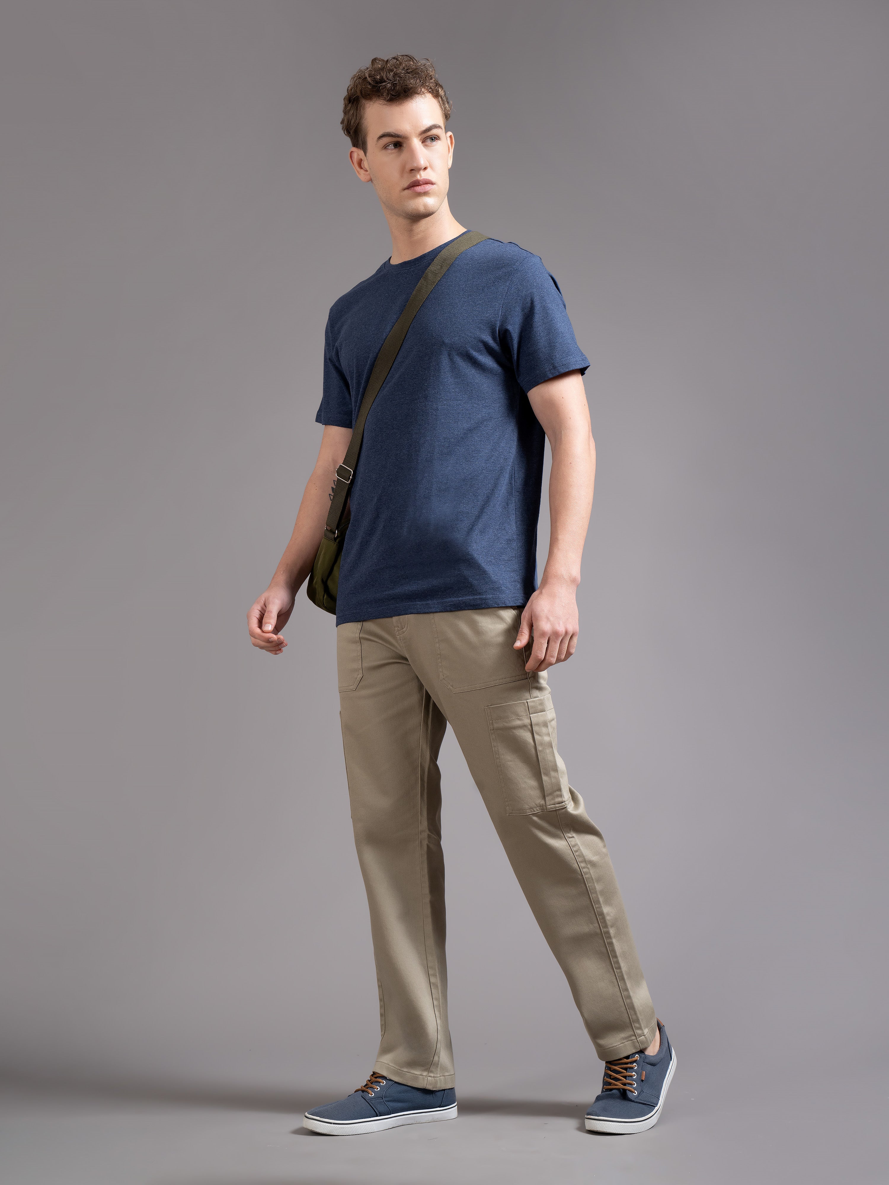 Men Beige Straight Fit Cargo Trouser