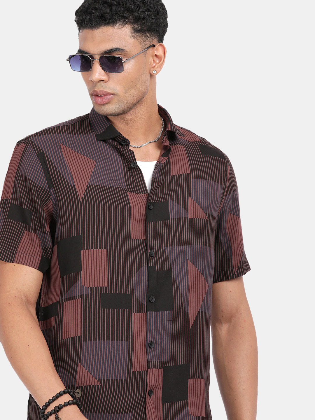 Men Maroon Slim Fit Spread Collar Half Sleeve Casual Shirt