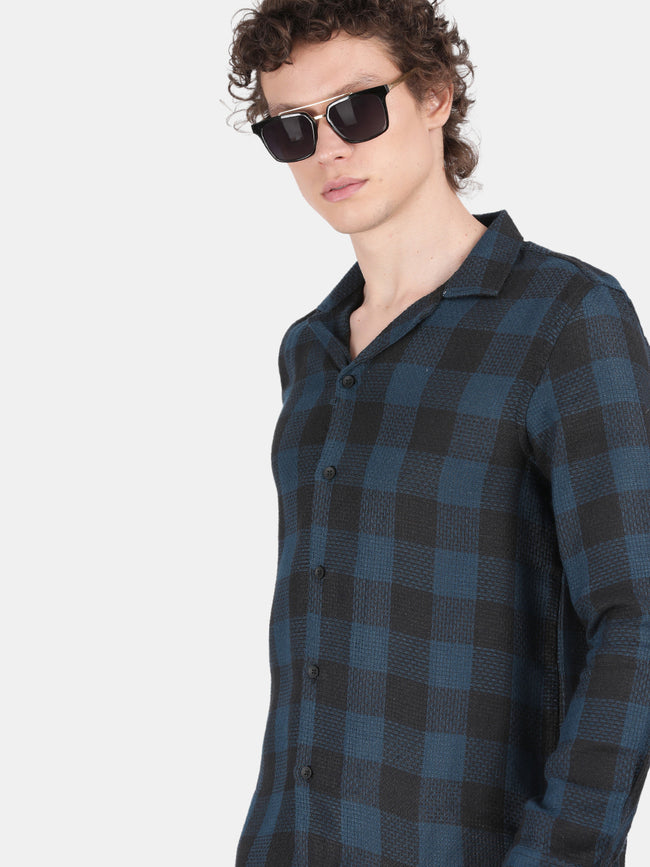Men Green Slim Fit Lapel Collar Full Sleeve Casual Shirt