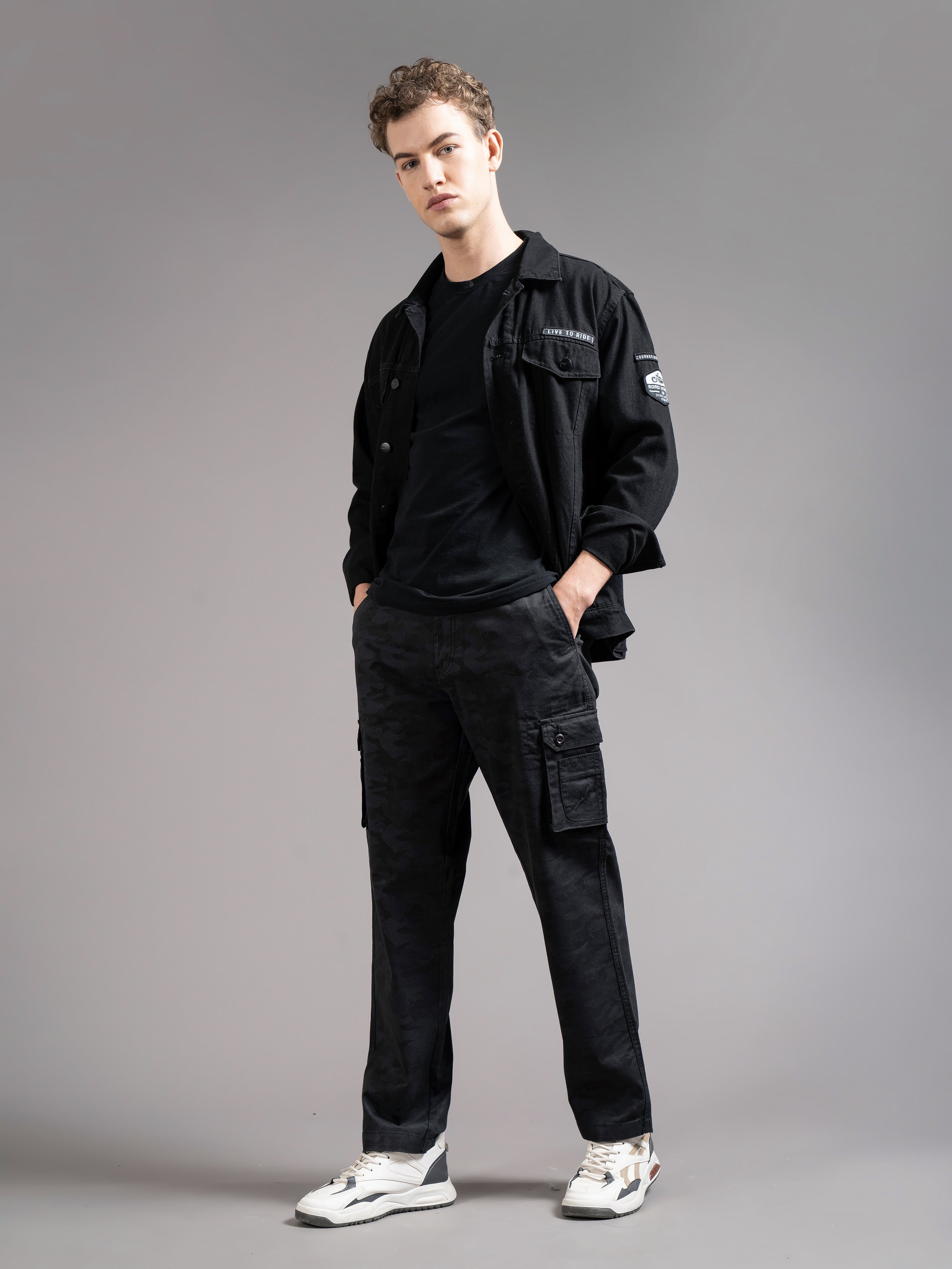 Men Black Relaxed Fit Cargo Trouser