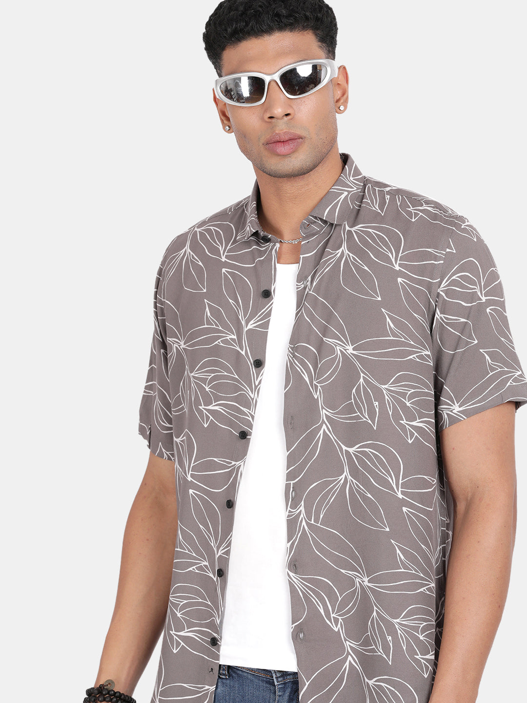 Men Light grey Slim Fit Spread Collar Half Sleeve Casual Shirt