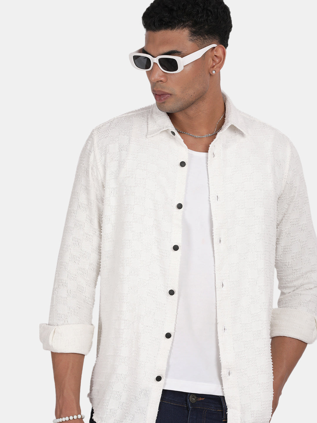 Men White Slim Fit Spread Collar Full Sleeve Casual Shirt