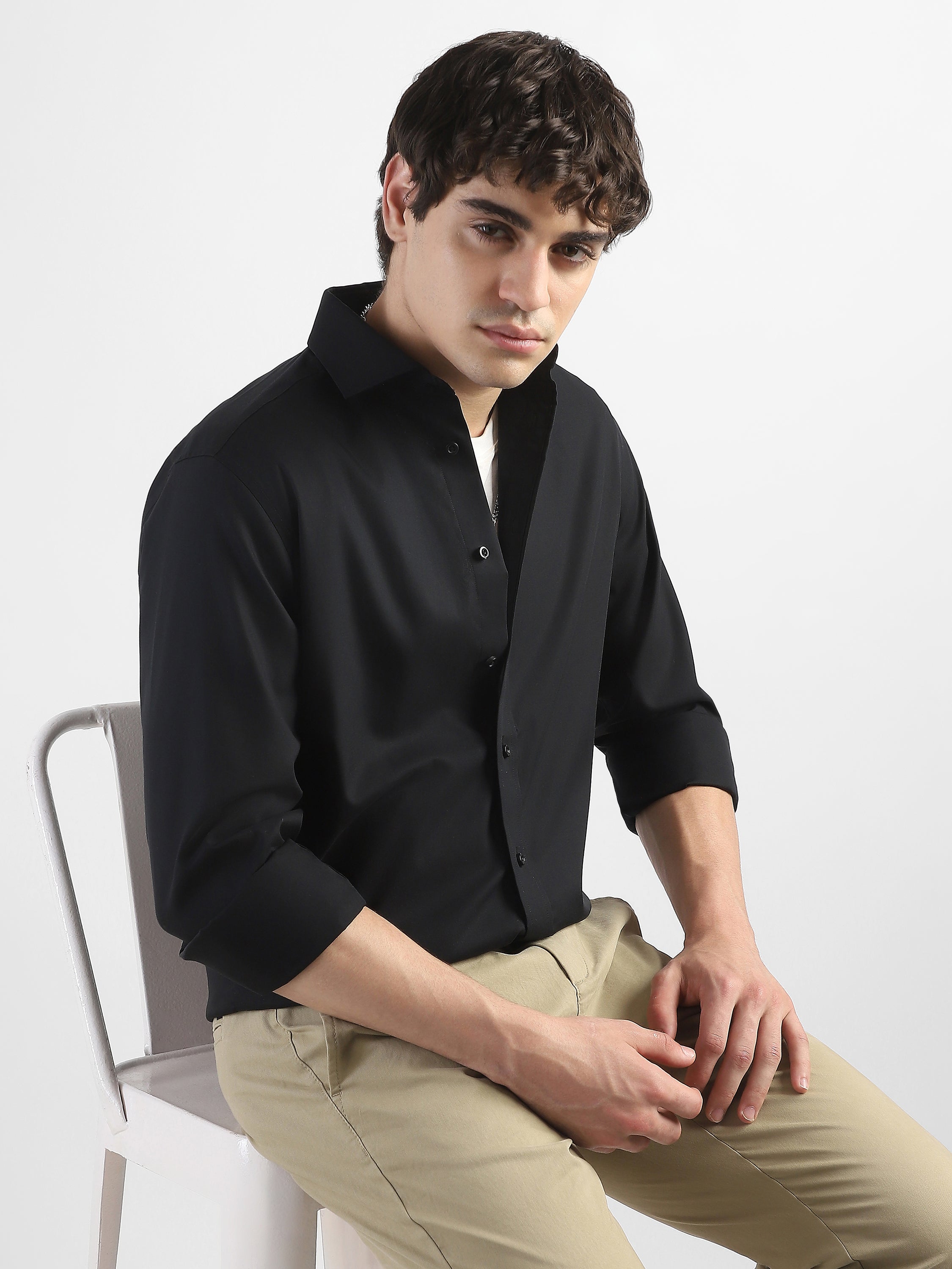 Men Black Spread Collar Shirt