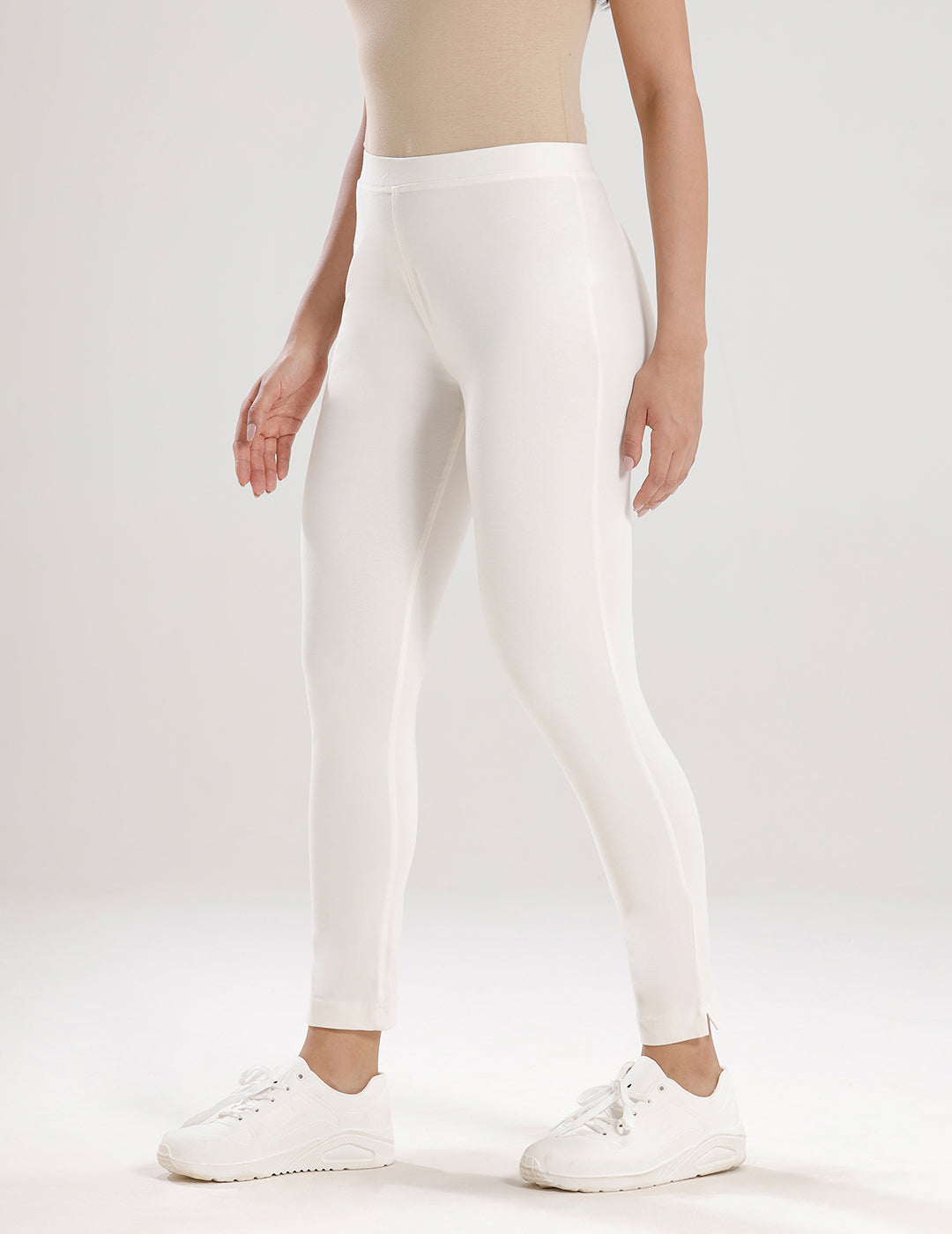 Women Off White Casual Pants
