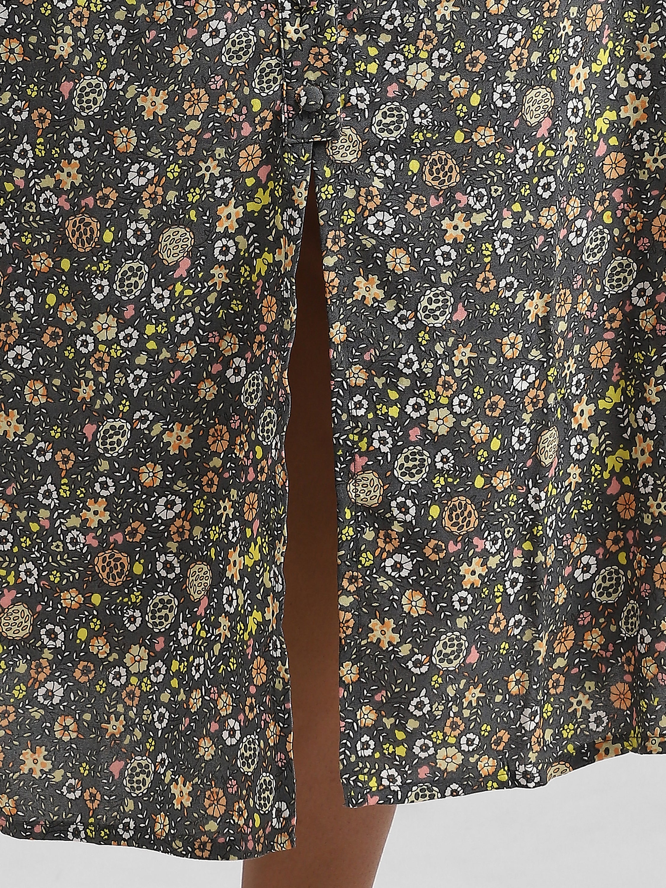 Women Grey Floral Printed Straight Fit Skirt