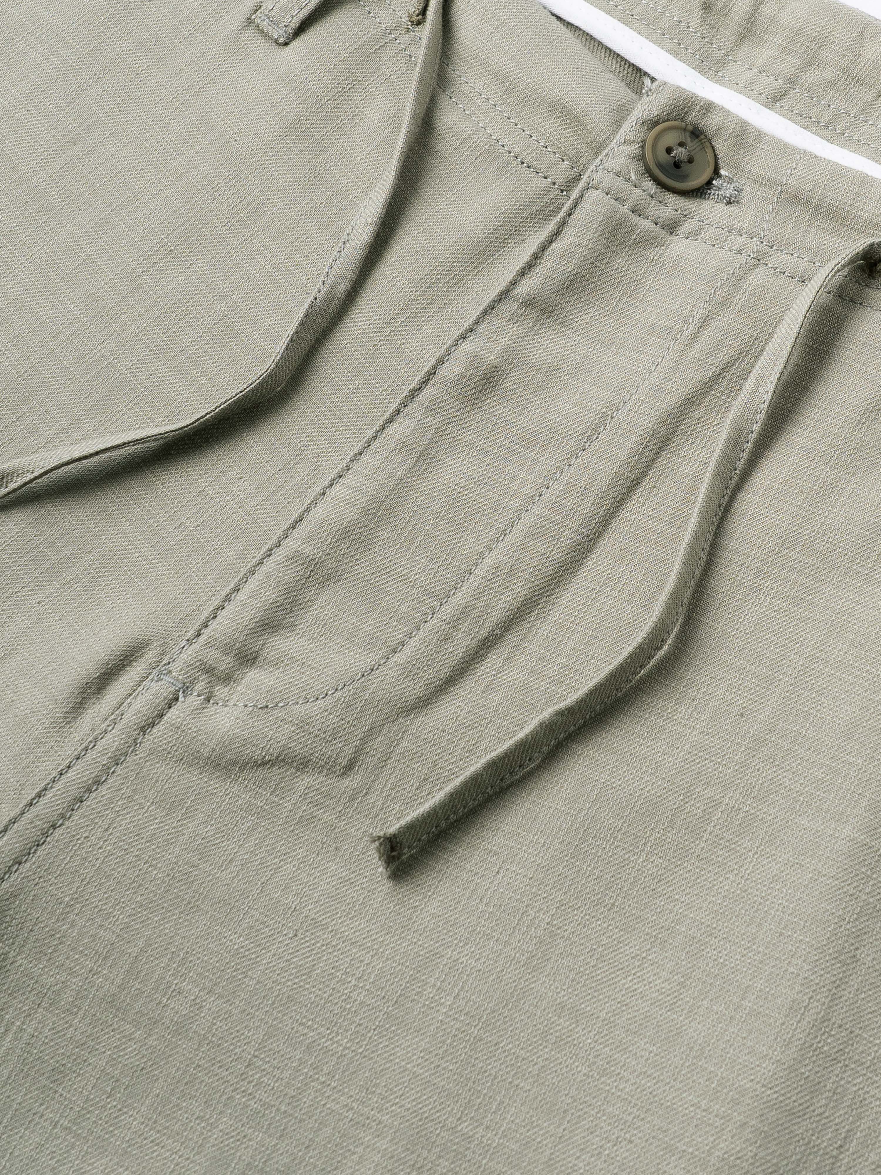 Men Green DrawString Regular Fit Chinos Trouser