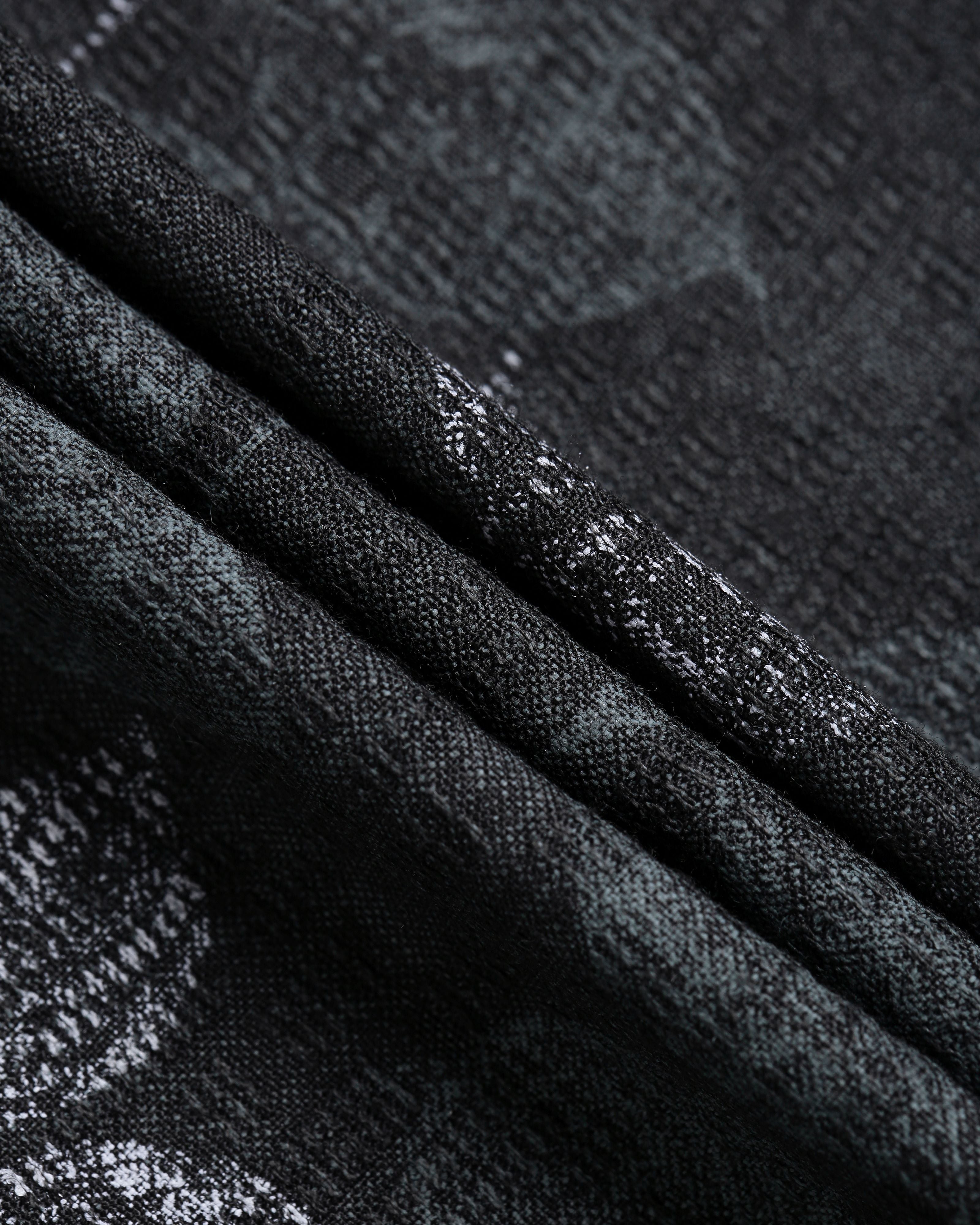 Men Black Slim Fit Shirt