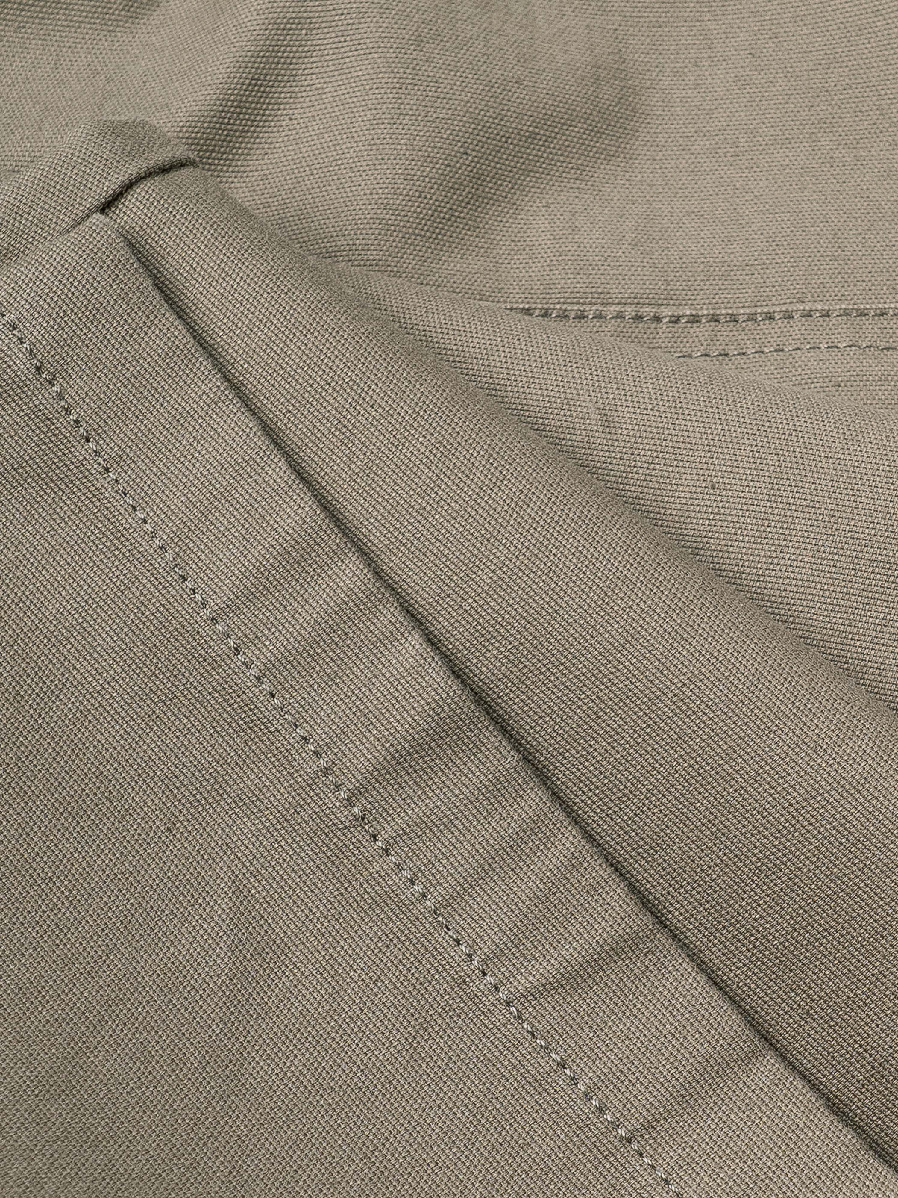 Men Green Straight Fit Cargo Trouser