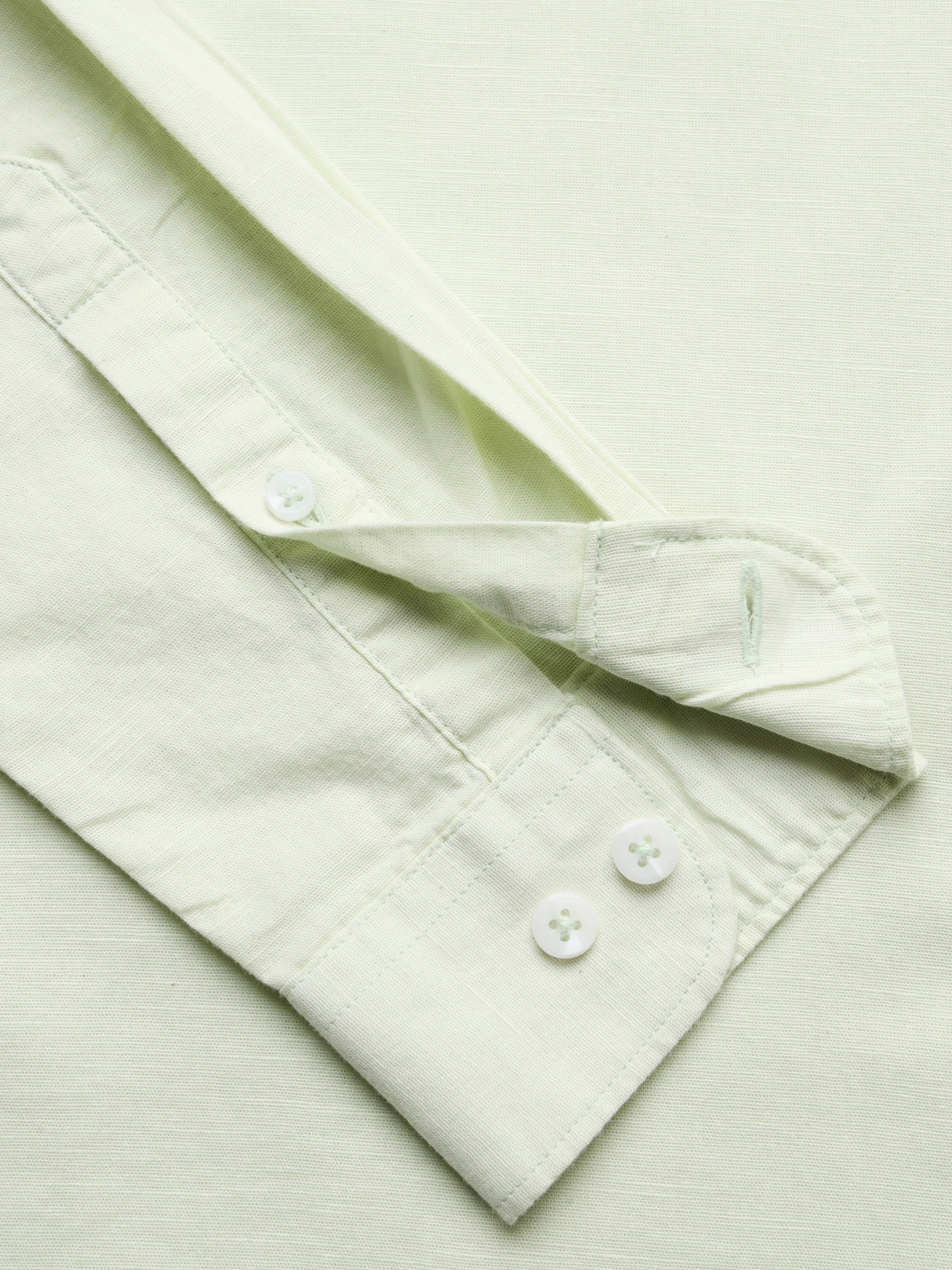 Men Green Slub Solid Shirt