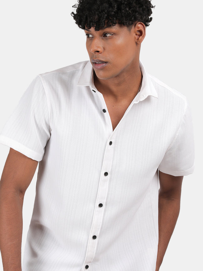 Men Blue Slim Fit Spread Collar Half Sleeve Casual Shirt