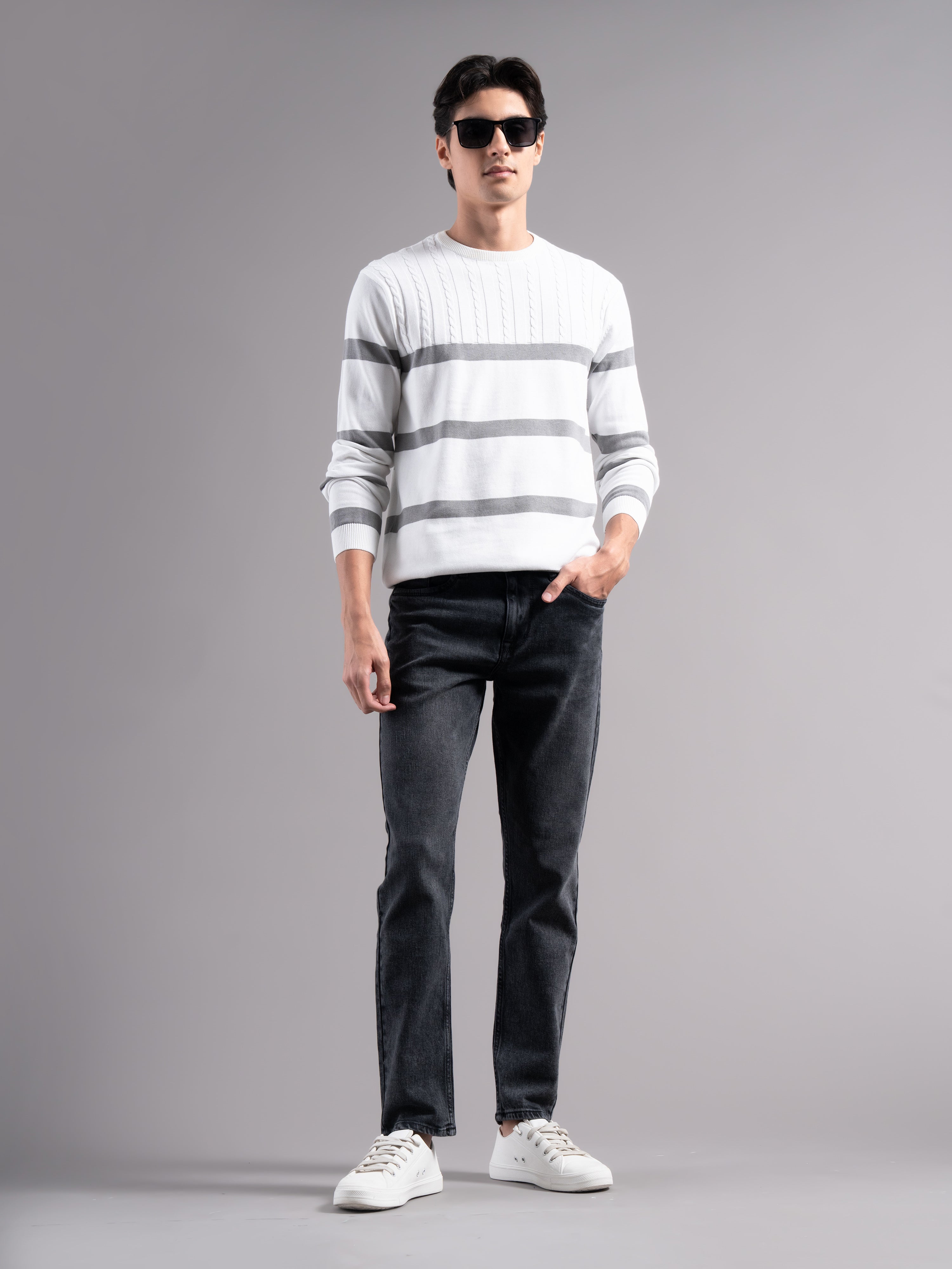 Men Grey Regular Fit Jeans