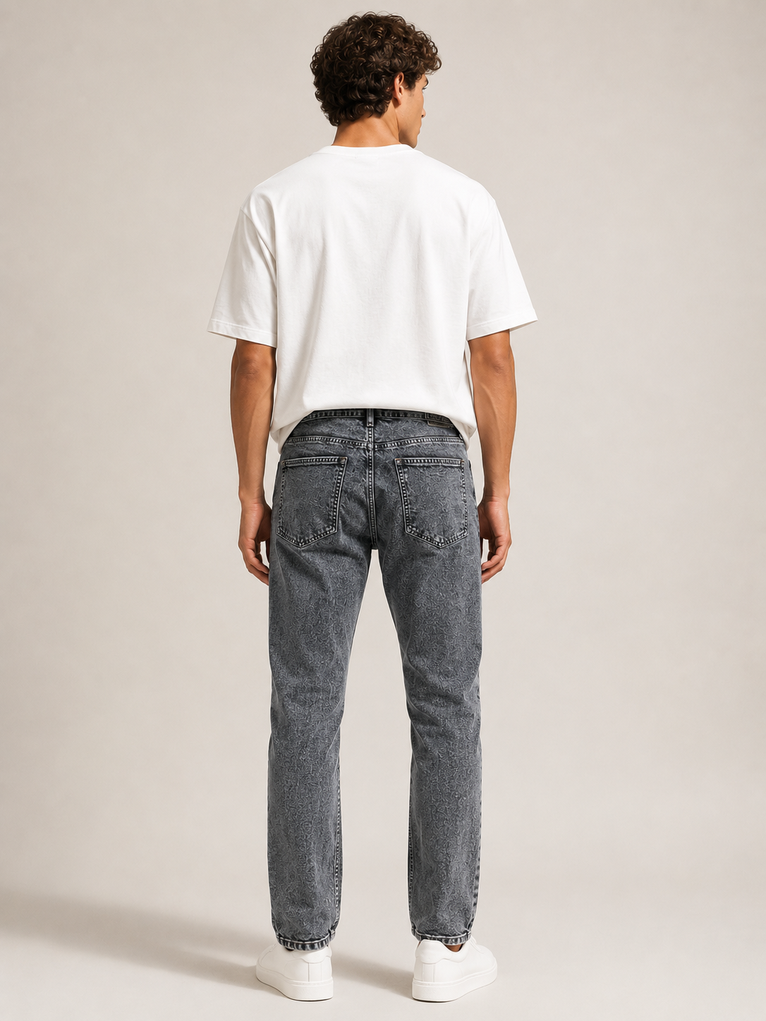Men Washed Grey Straight Fit Jeans