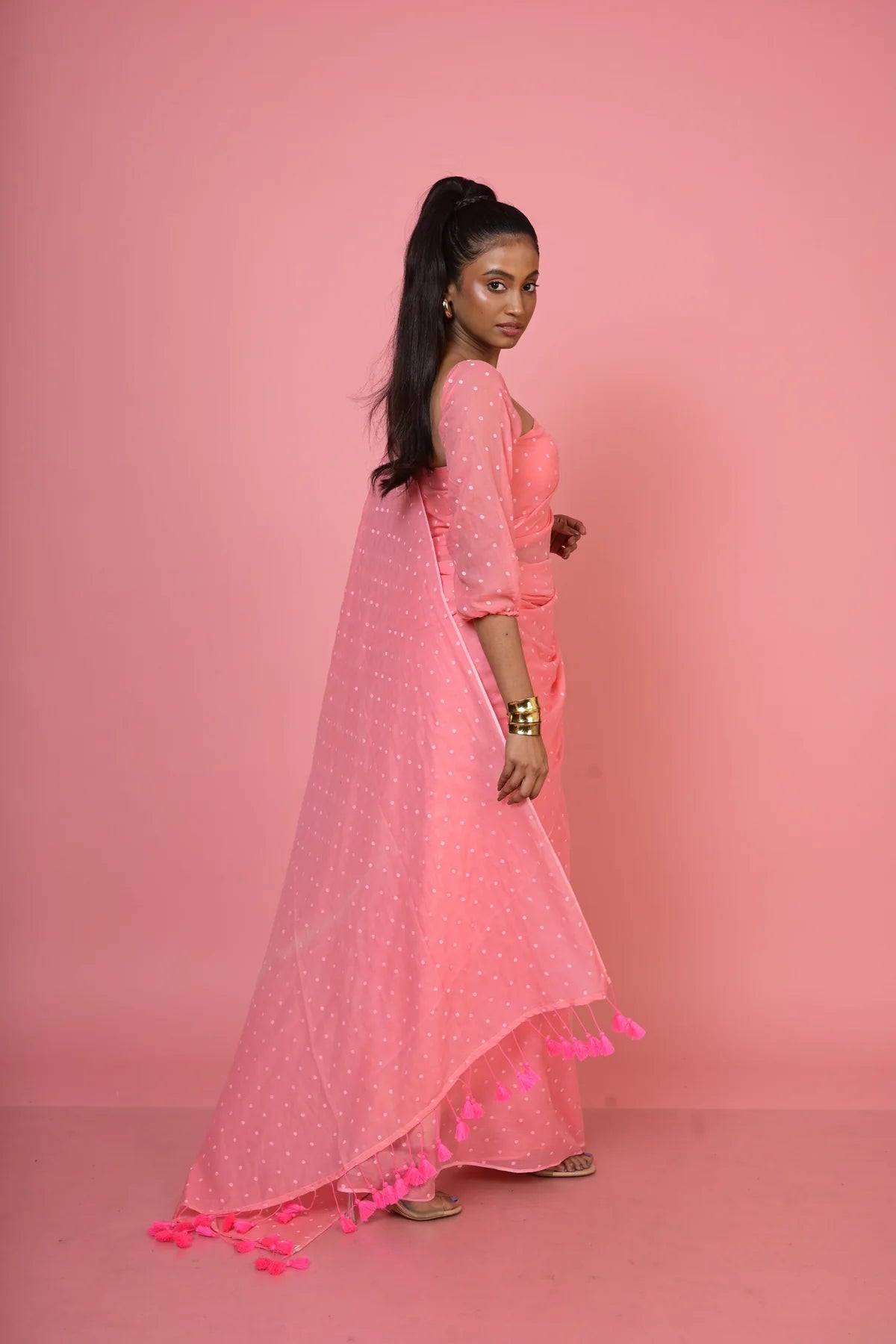 Rani pop Baby Pink Handloom Mul Cotton Polka Dotted Saree