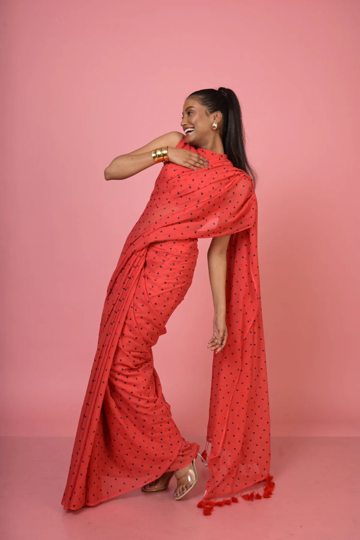 Chulbuli chilly Red Handloom Mul Cotton Polka Dotted Saree