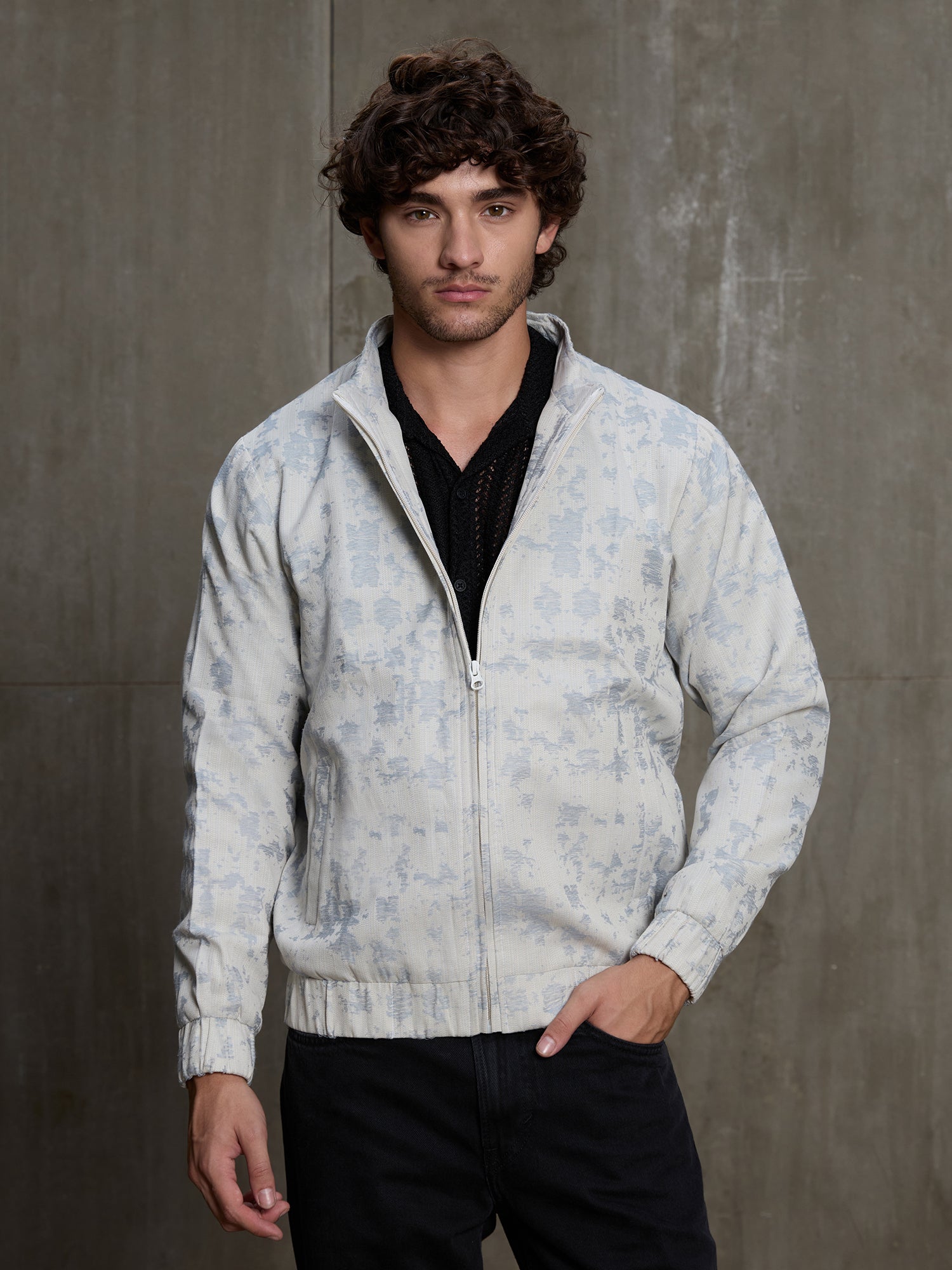 Men Off-White Abstract Print Full Sleeve Casual Jacket