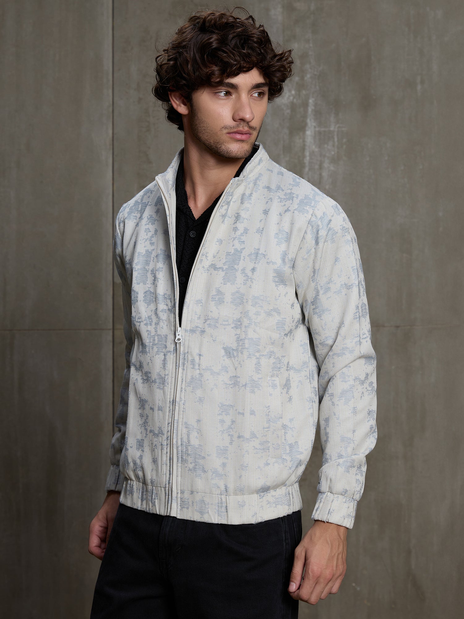 Men Off-White Abstract Print Full Sleeve Casual Jacket