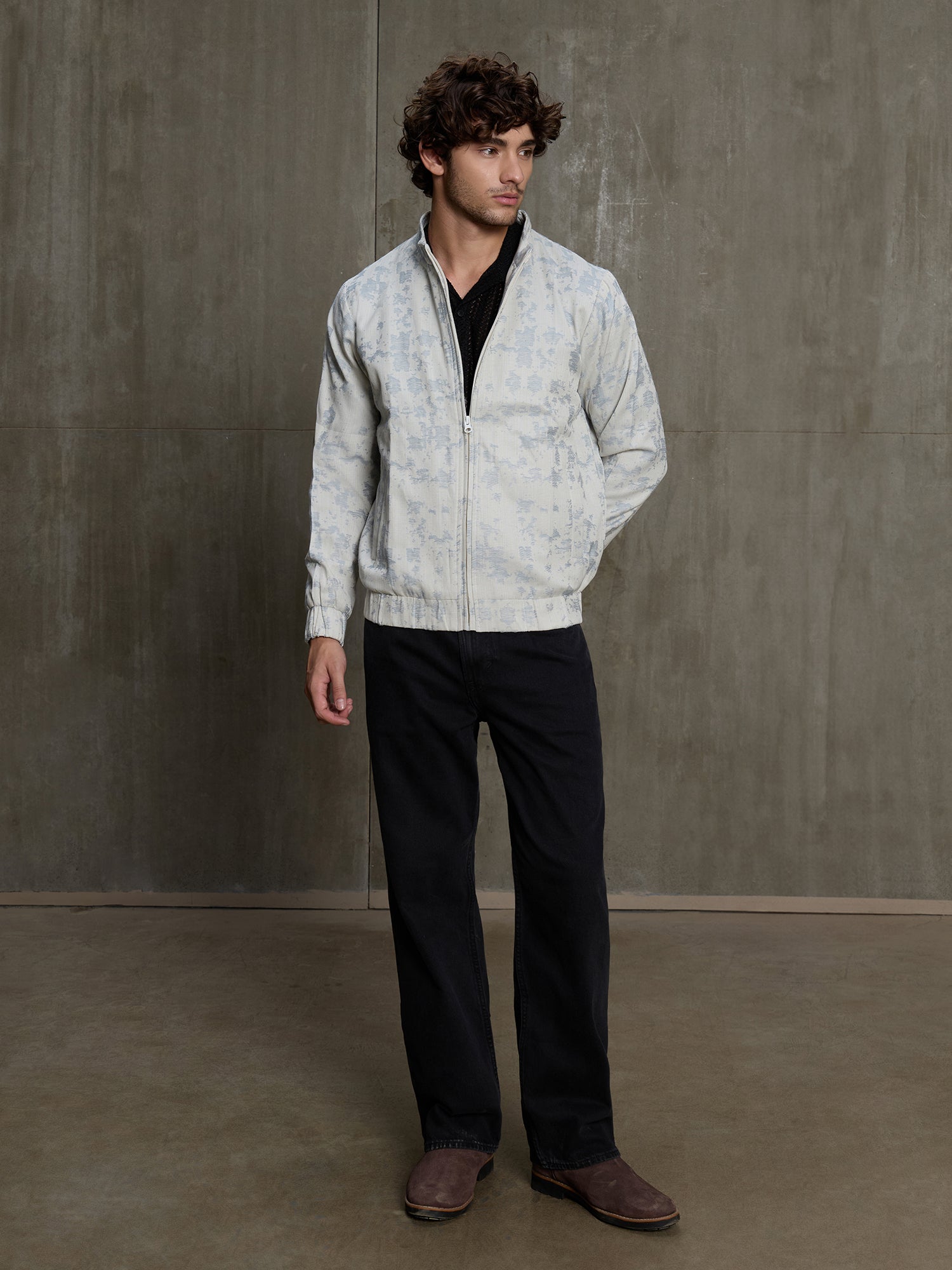 Men Off-White Abstract Print Full Sleeve Casual Jacket