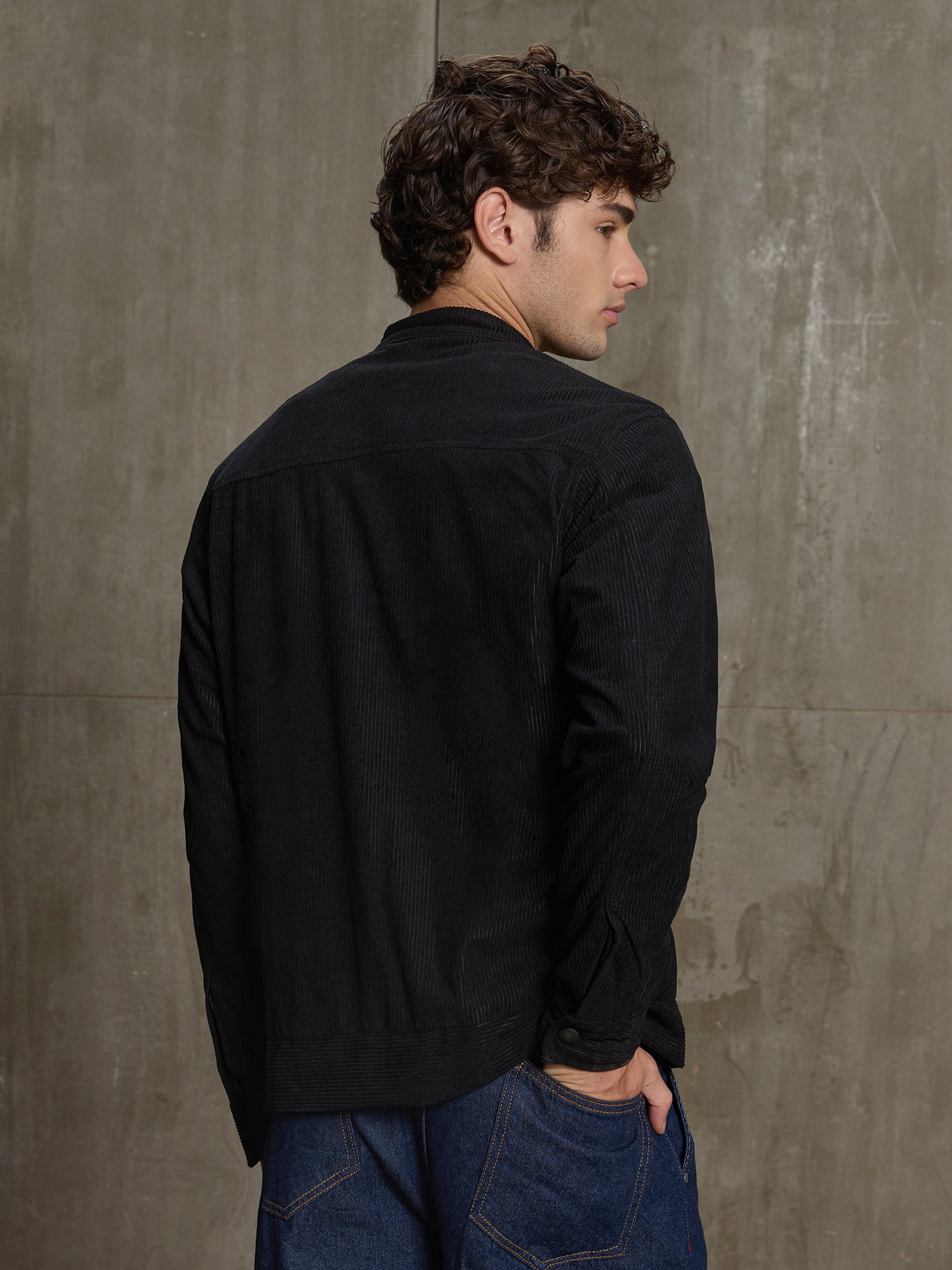 Men Black Solid Full Sleeve Casual Jacket