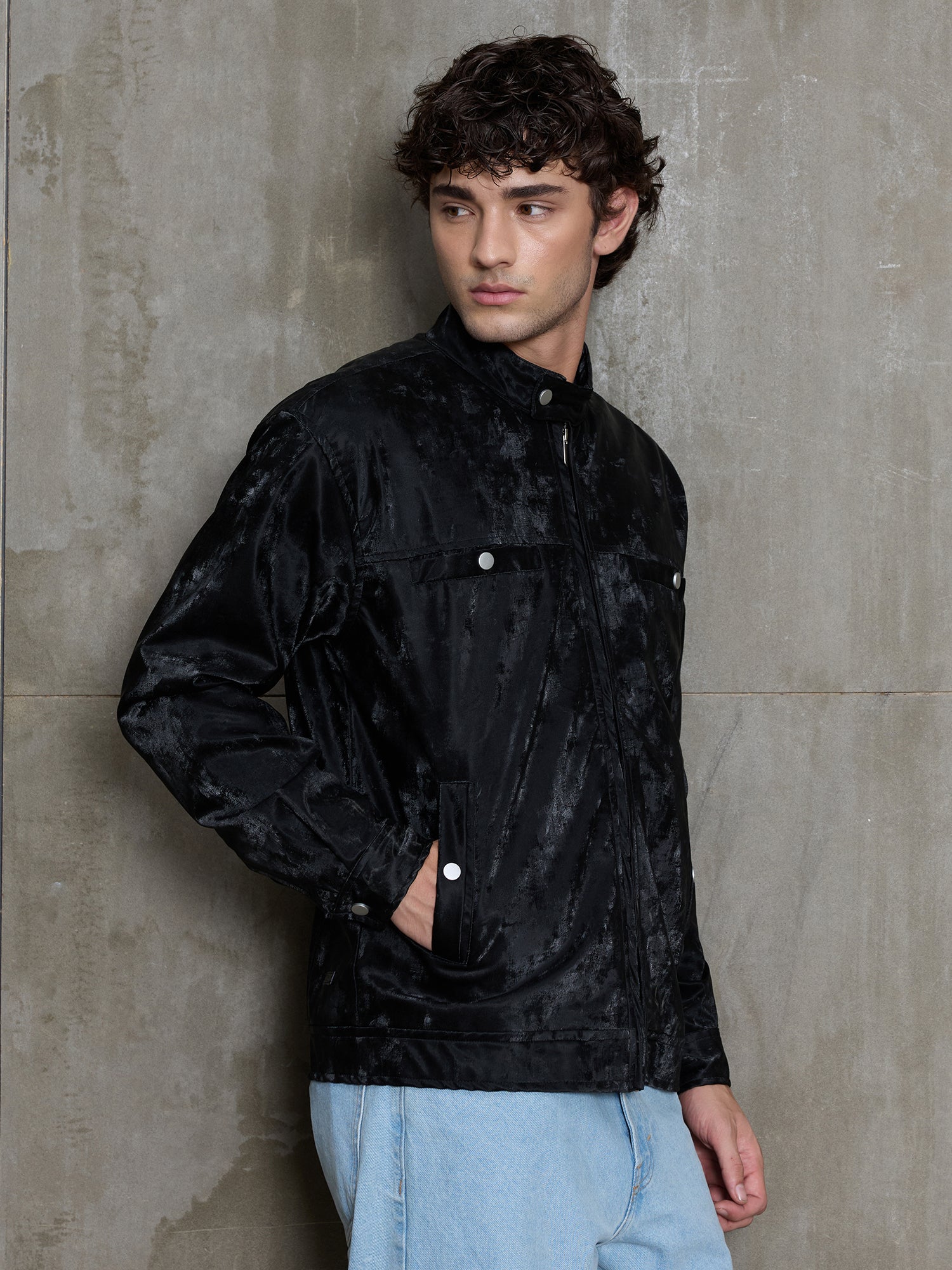 Men Black Solid Regular Fit Casual Jacket