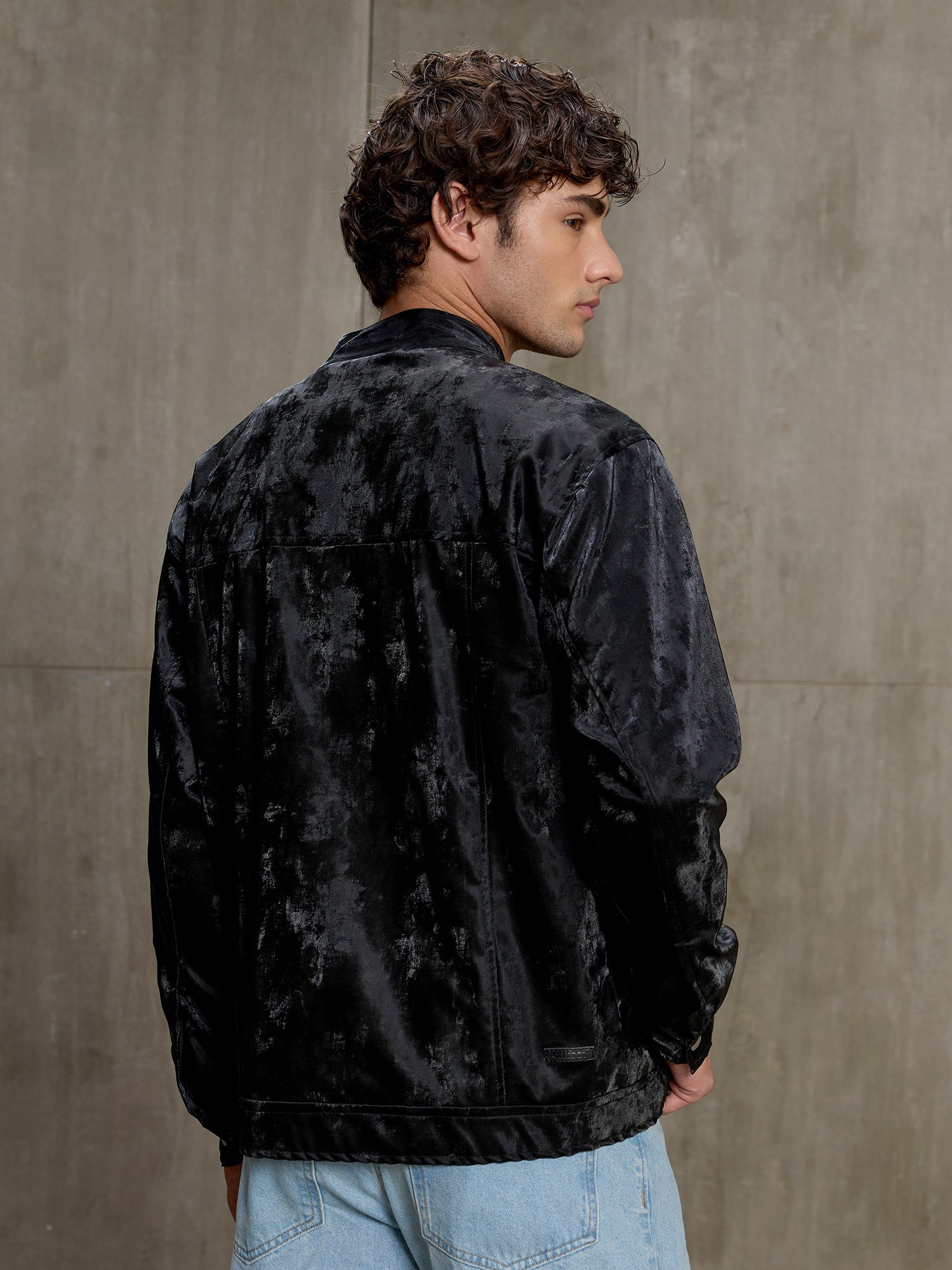 Men Black Solid Regular Fit Casual Jacket