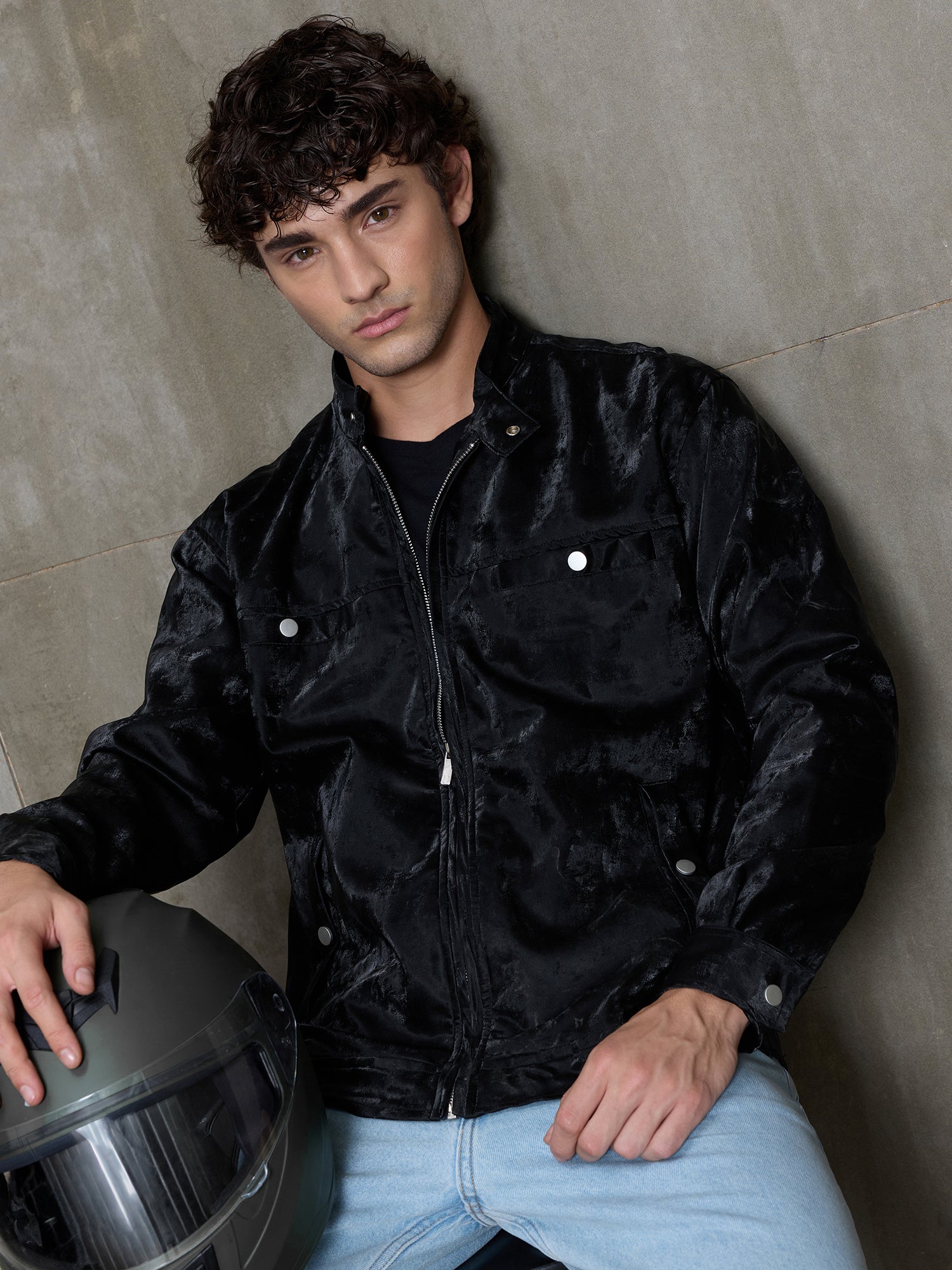 Men Black Solid Regular Fit Casual Jacket