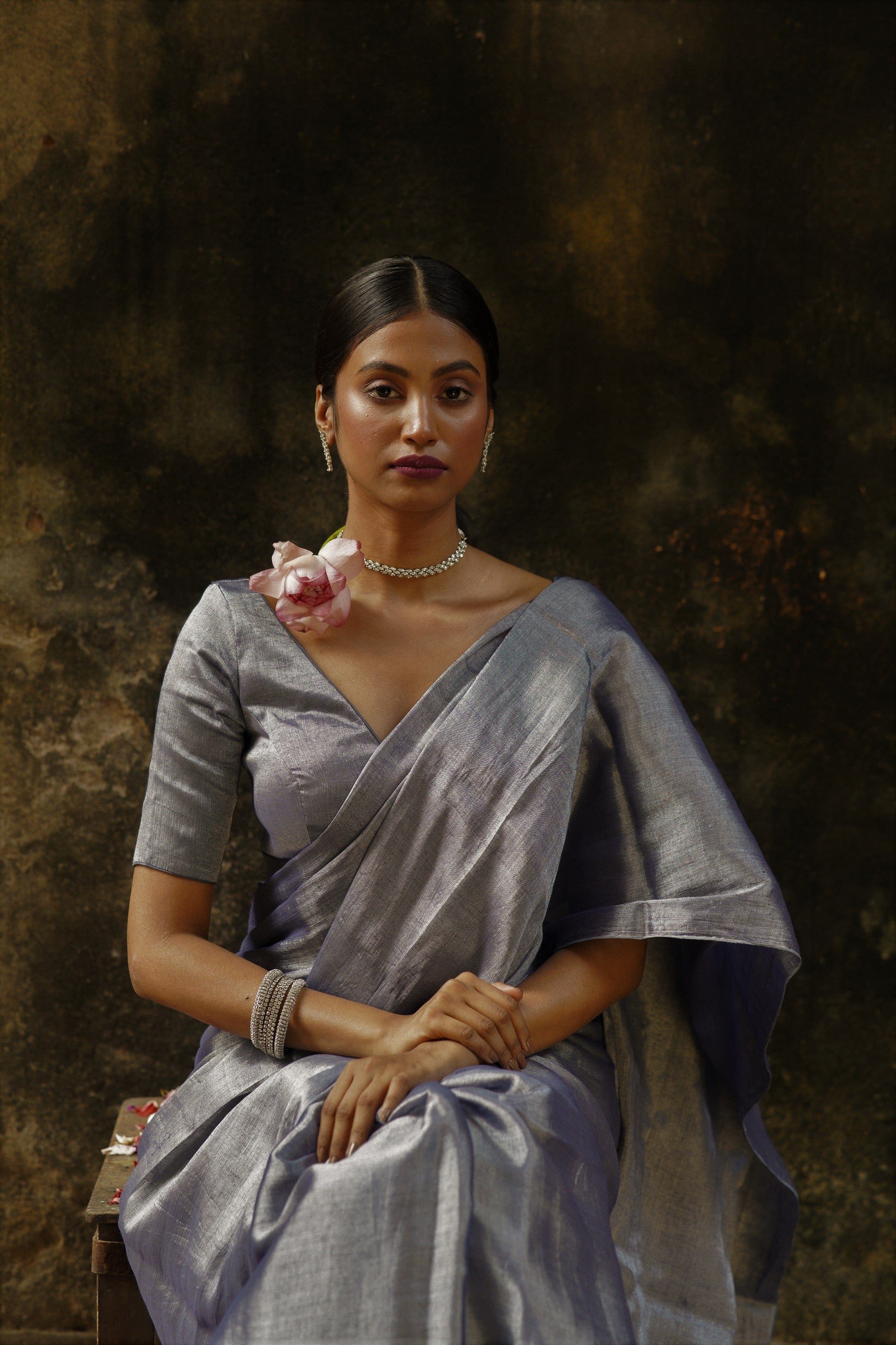 Aadhi Raat Midnight Blue And Grey Tone Handloom Tissue Saree