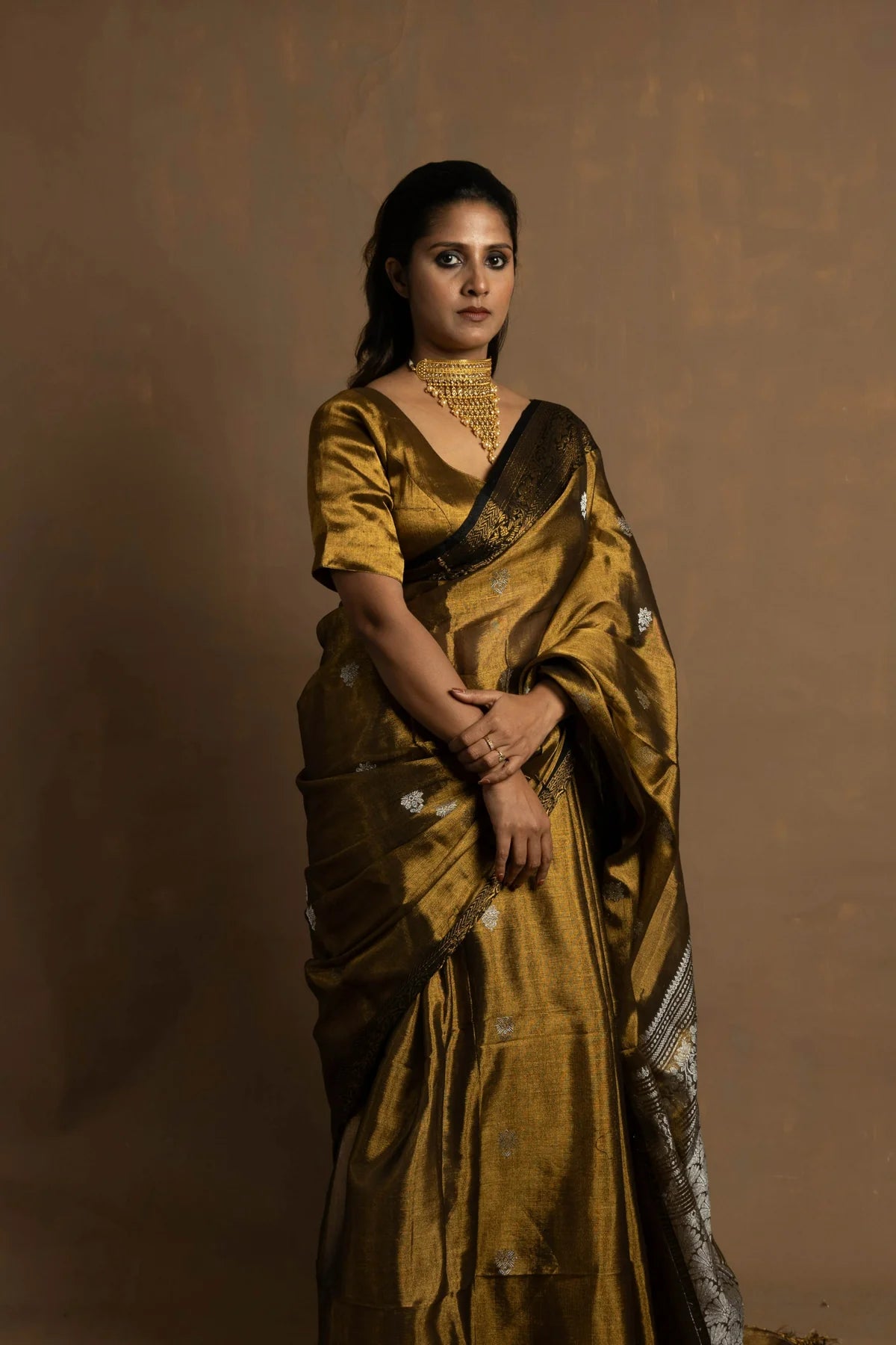 Muharat Handloom Gold Tissue Banarasi Saree