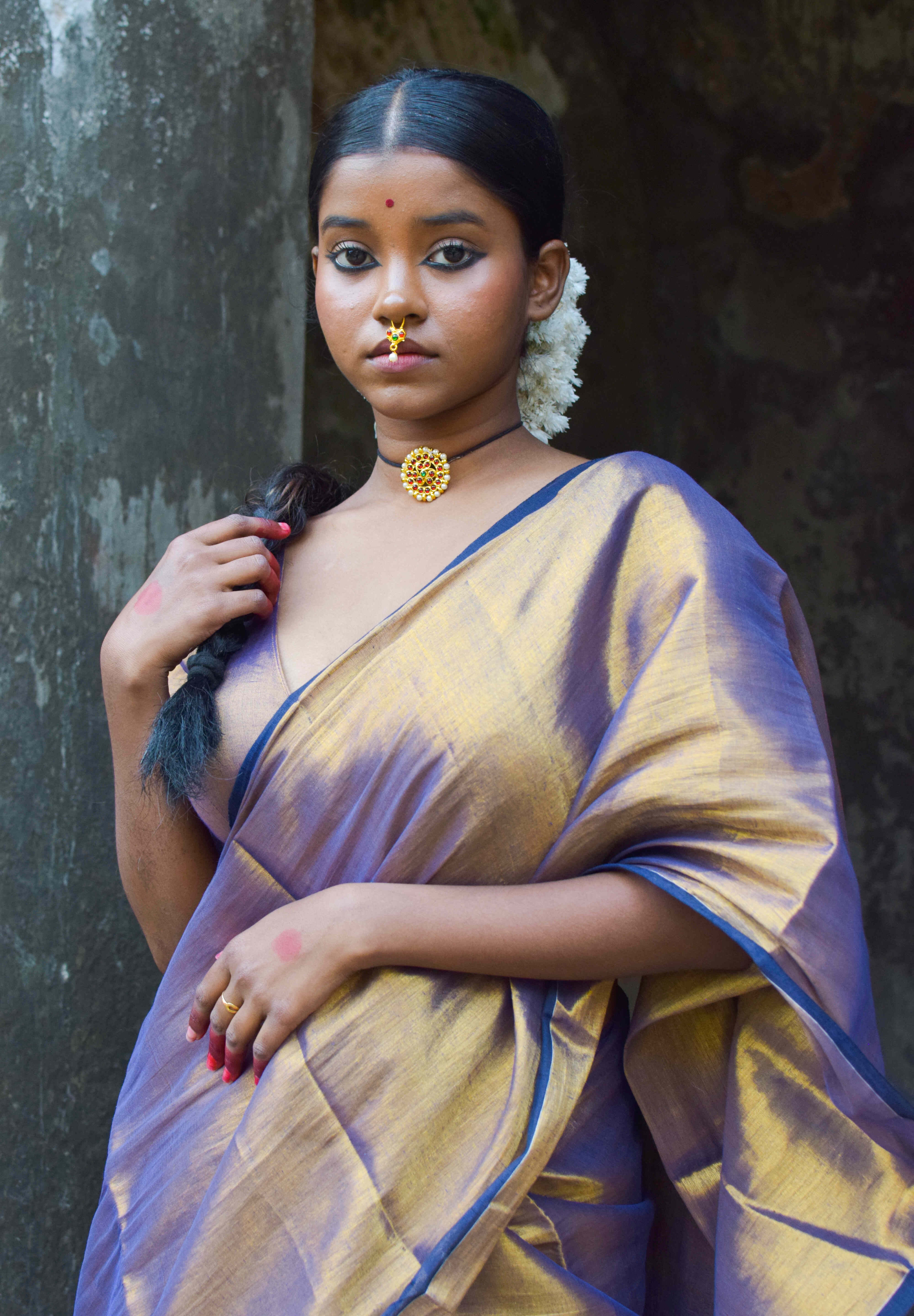 Alpadma Gold Purple Handloom Tissue Saree