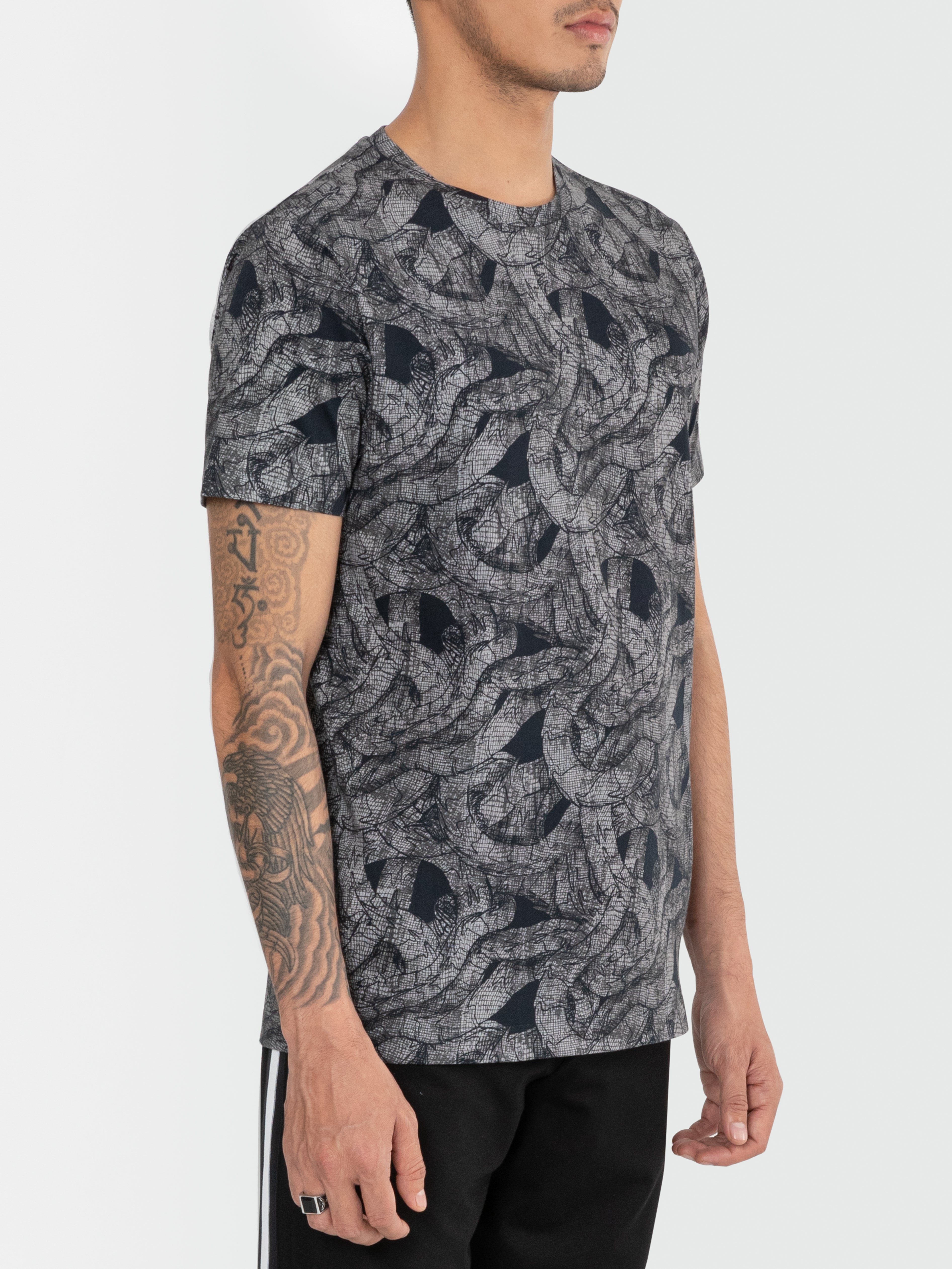 Men Twisted Dragon Tee