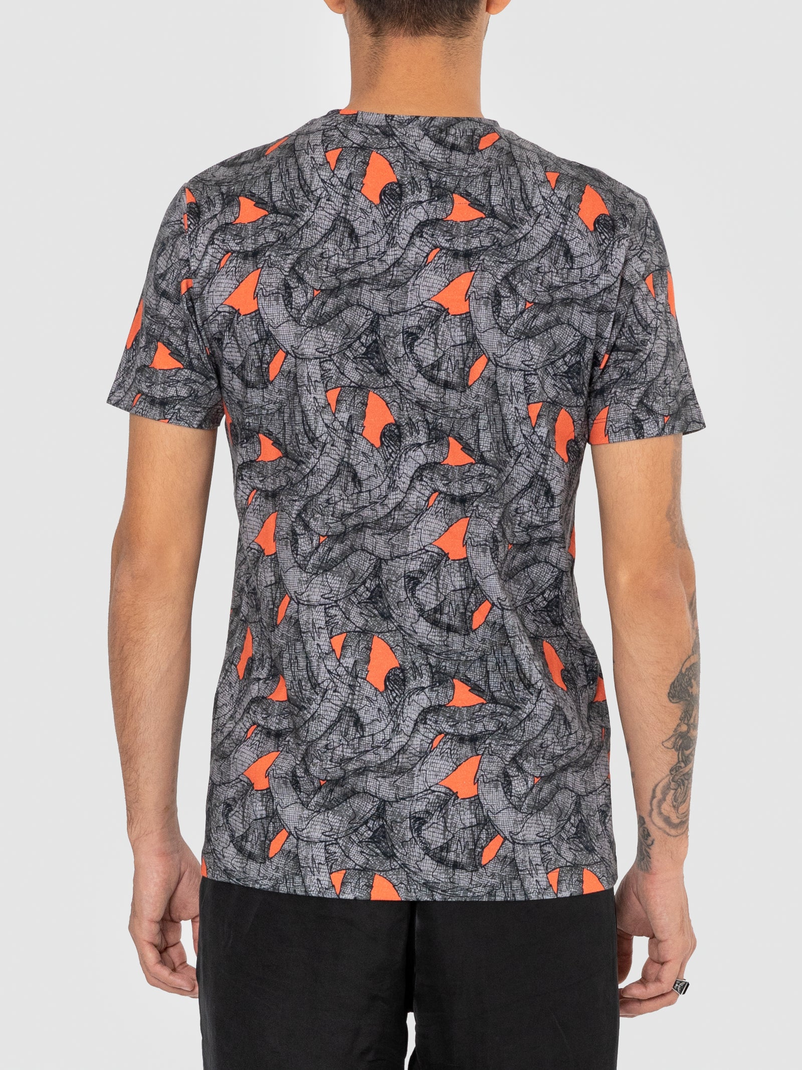 Men Twisted Dragon Tee