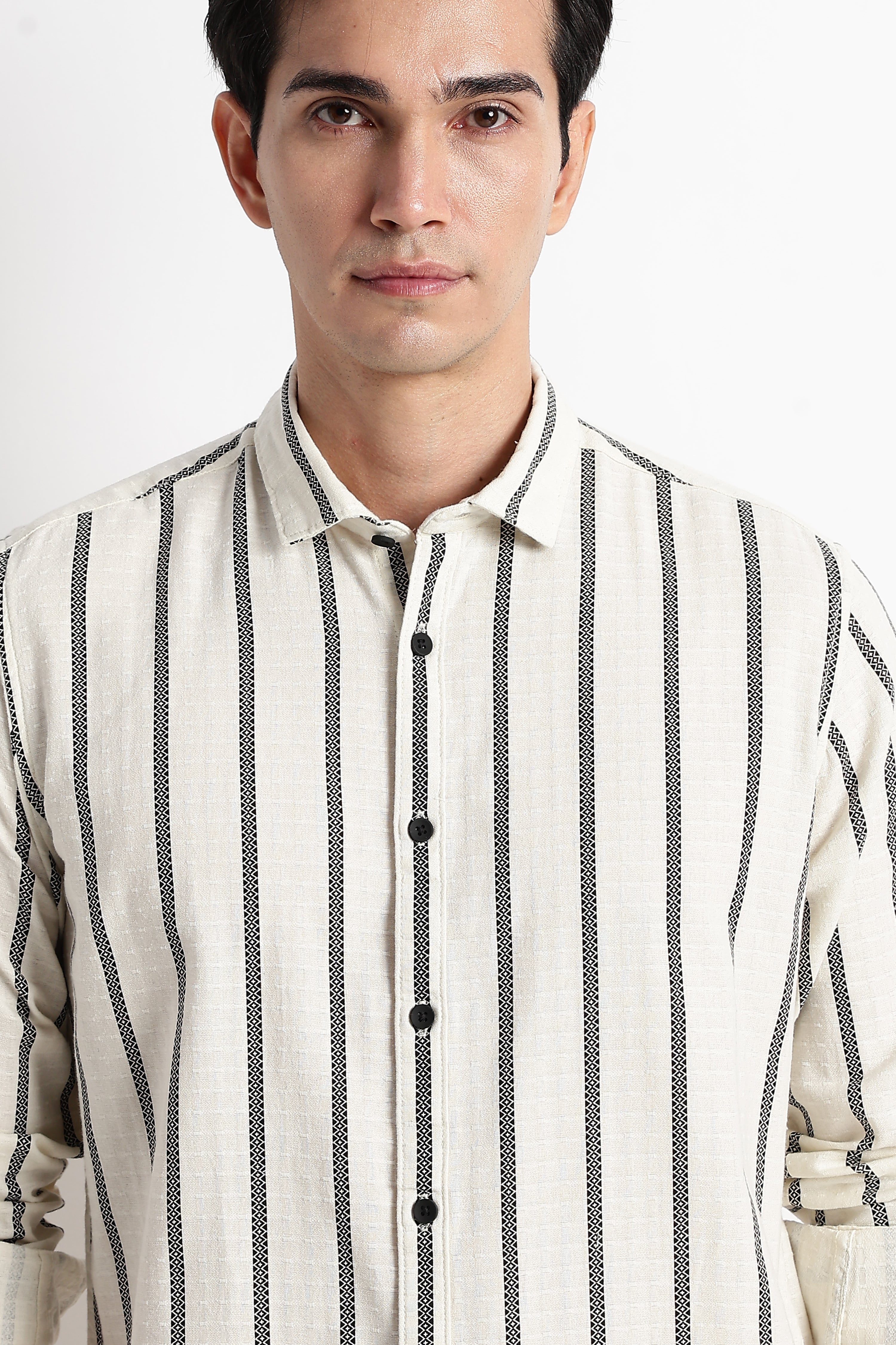 Men Vertical Stripe Textured Shirt