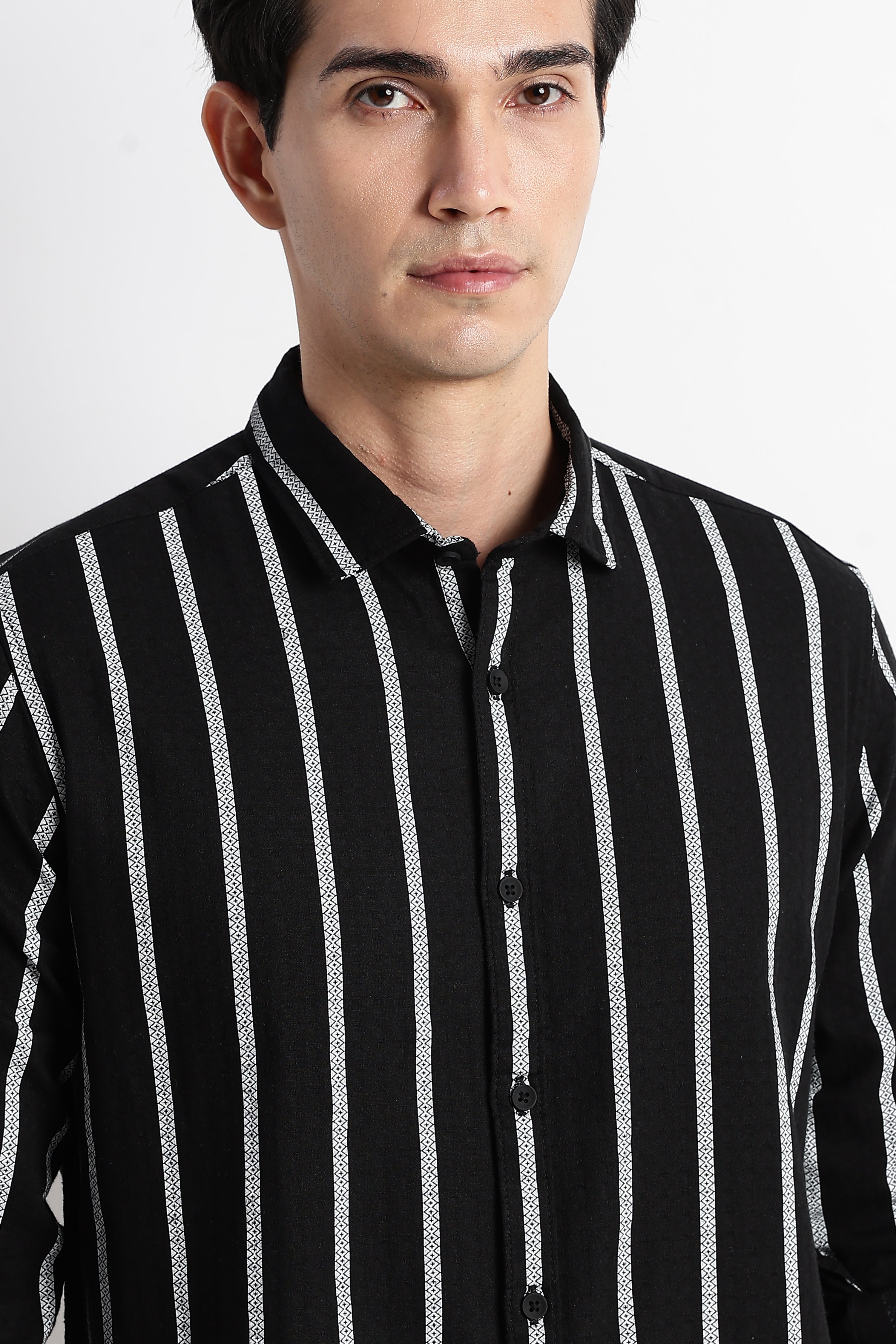Men Vertical Stripe Textured Shirt