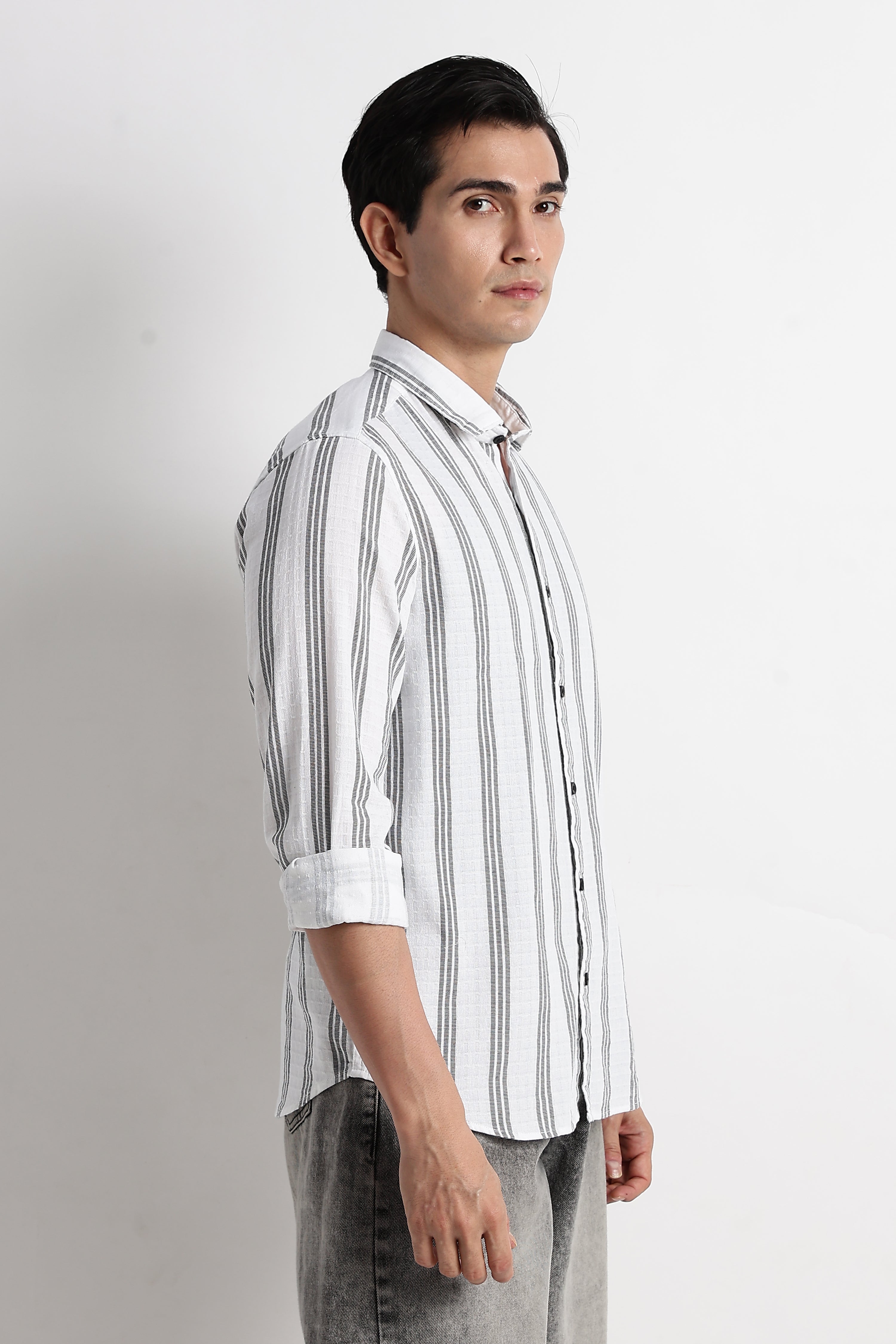 Men Vertical Stripe Textured Shirt