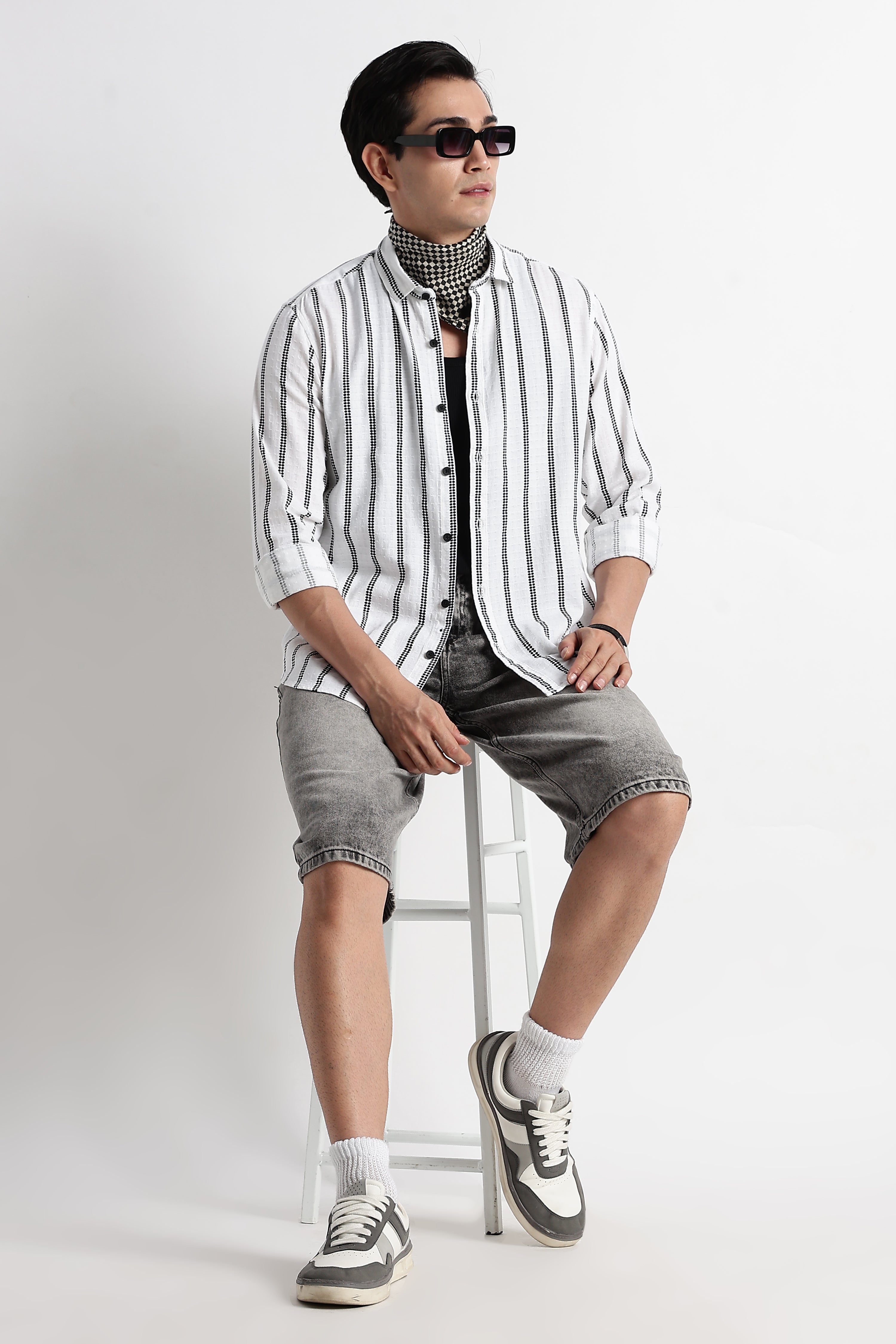 Men Vertical Stripe Textured Shirt
