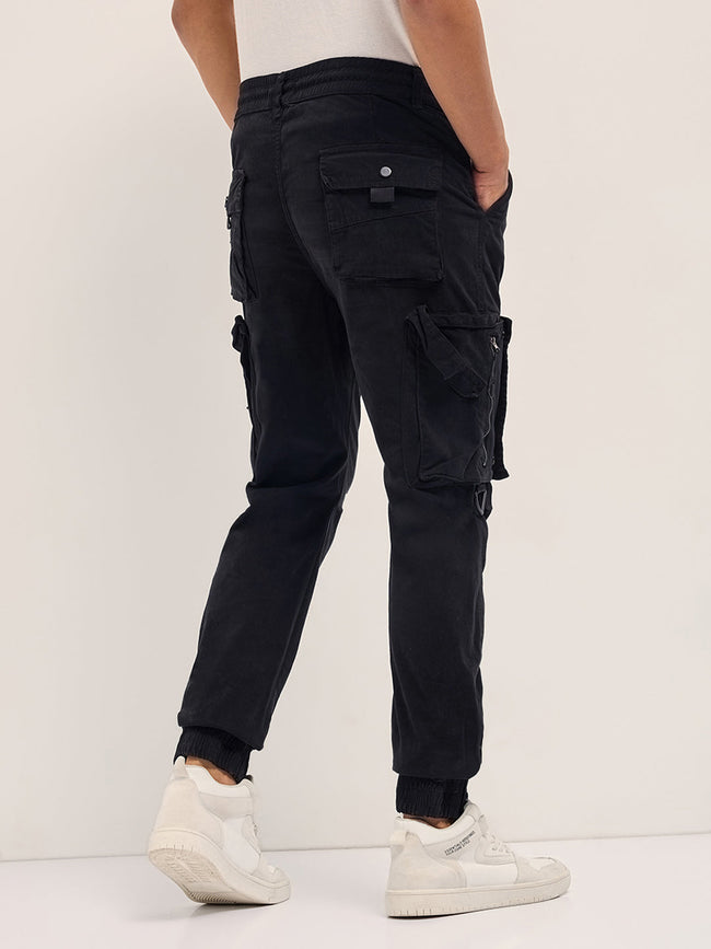 Men Black Cotton Relaxed Fit Cargo Pants