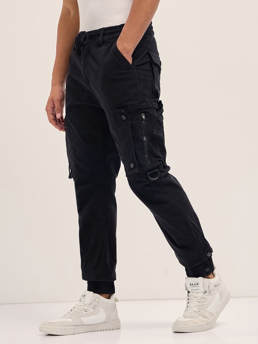 Men Black Cotton Relaxed Fit Cargo Pants