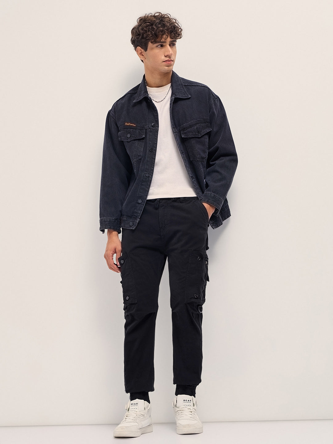 Men Black Cotton Relaxed Fit Cargo Pants
