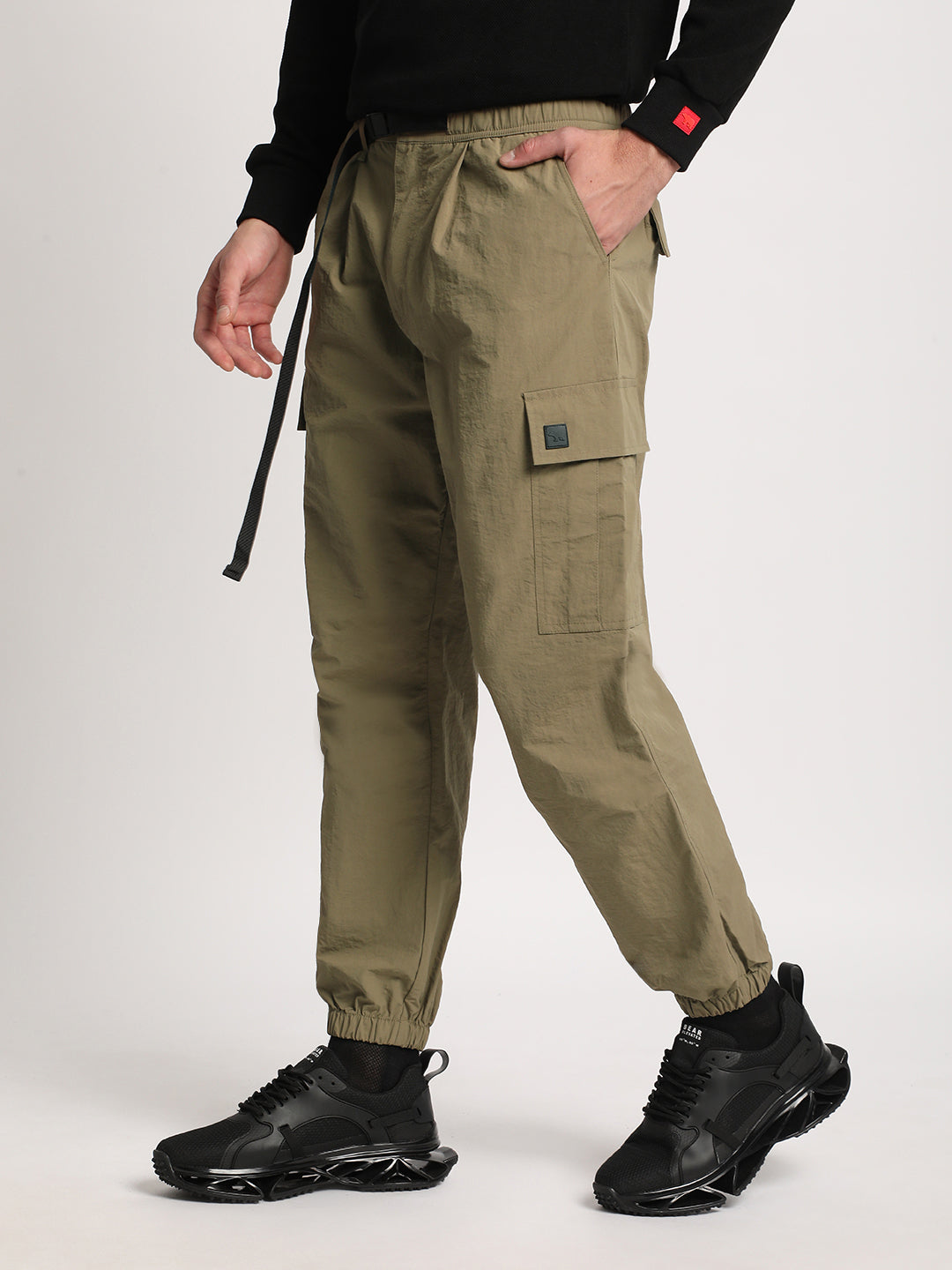 Men Beige Solid Regular Fit Cargo