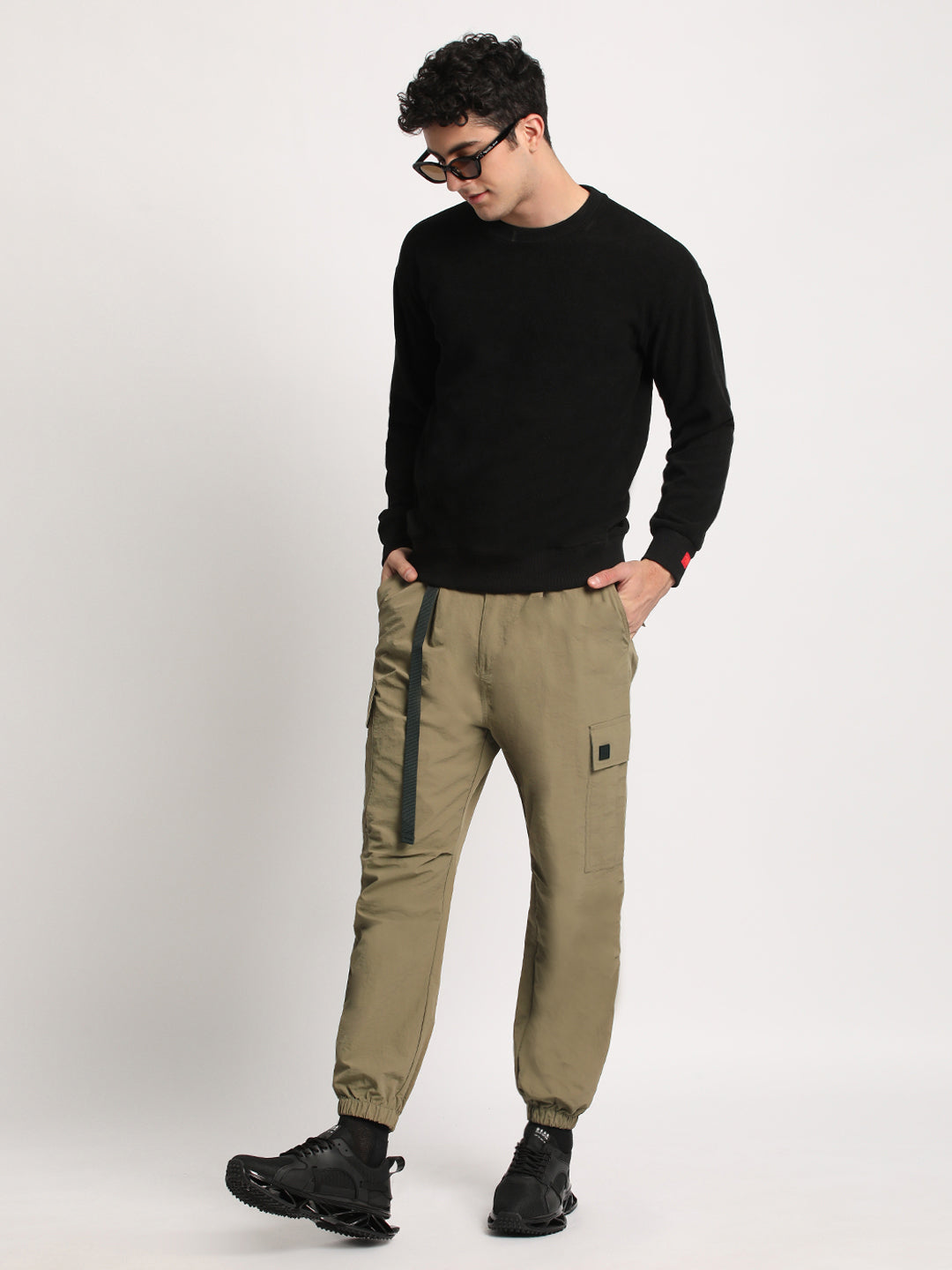 Men Beige Solid Regular Fit Cargo
