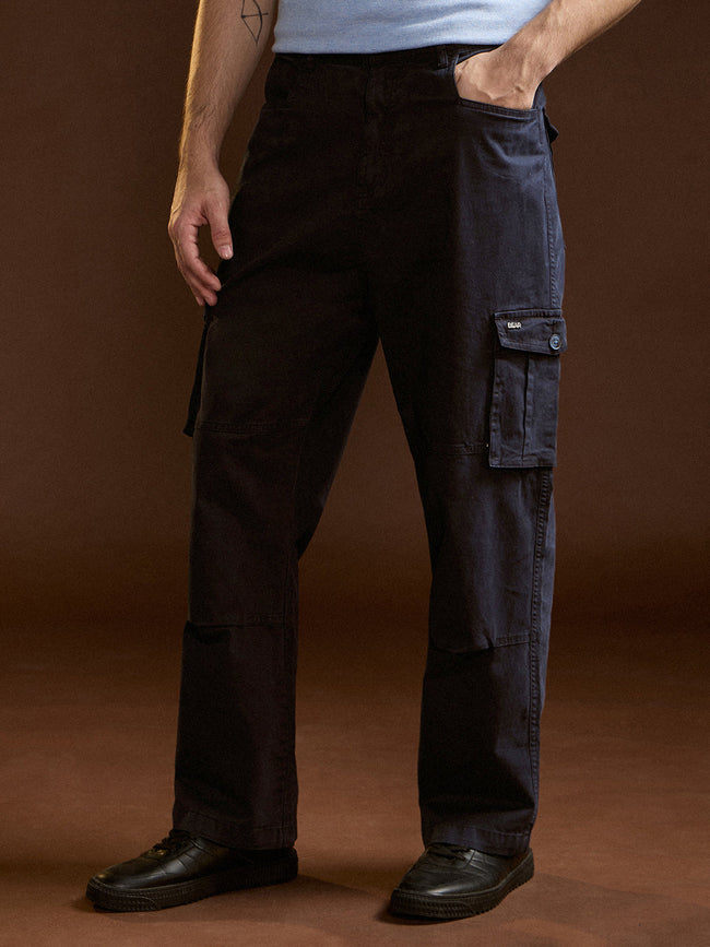 Men Blue Solid Straight Fit Cargo Pant