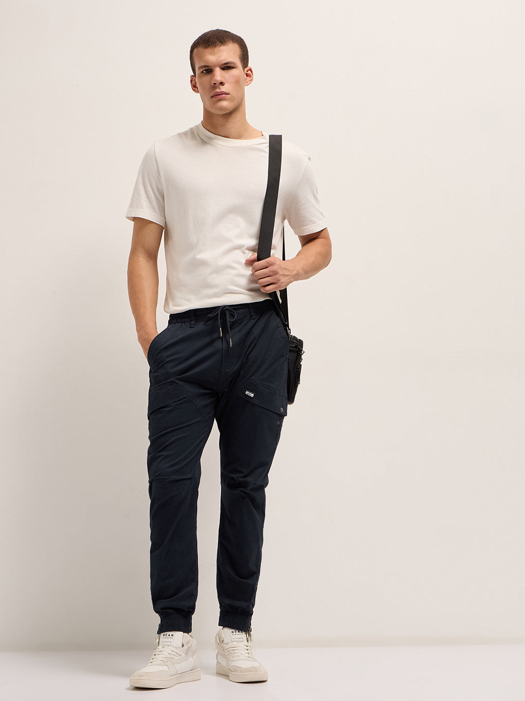 Men Navy Blue Cotton Relaxed Fit Cargo Pants
