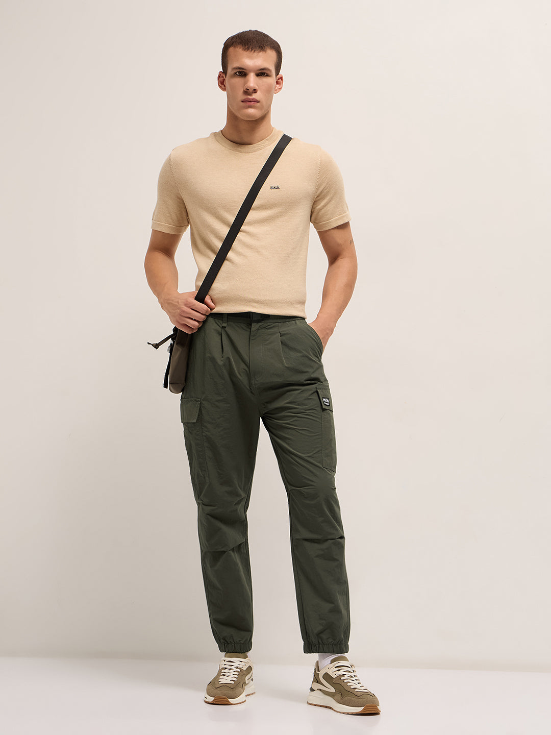 Men Olive Nylon Relaxed Fit Cargo Pants