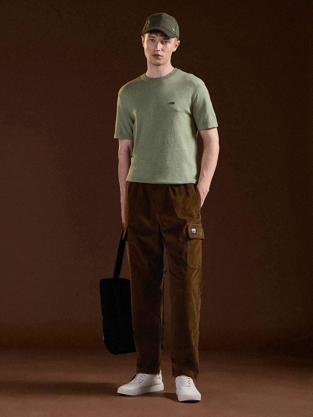 Men Brown Solid Baggy Fit Stylish Corduroy Cargo Pant