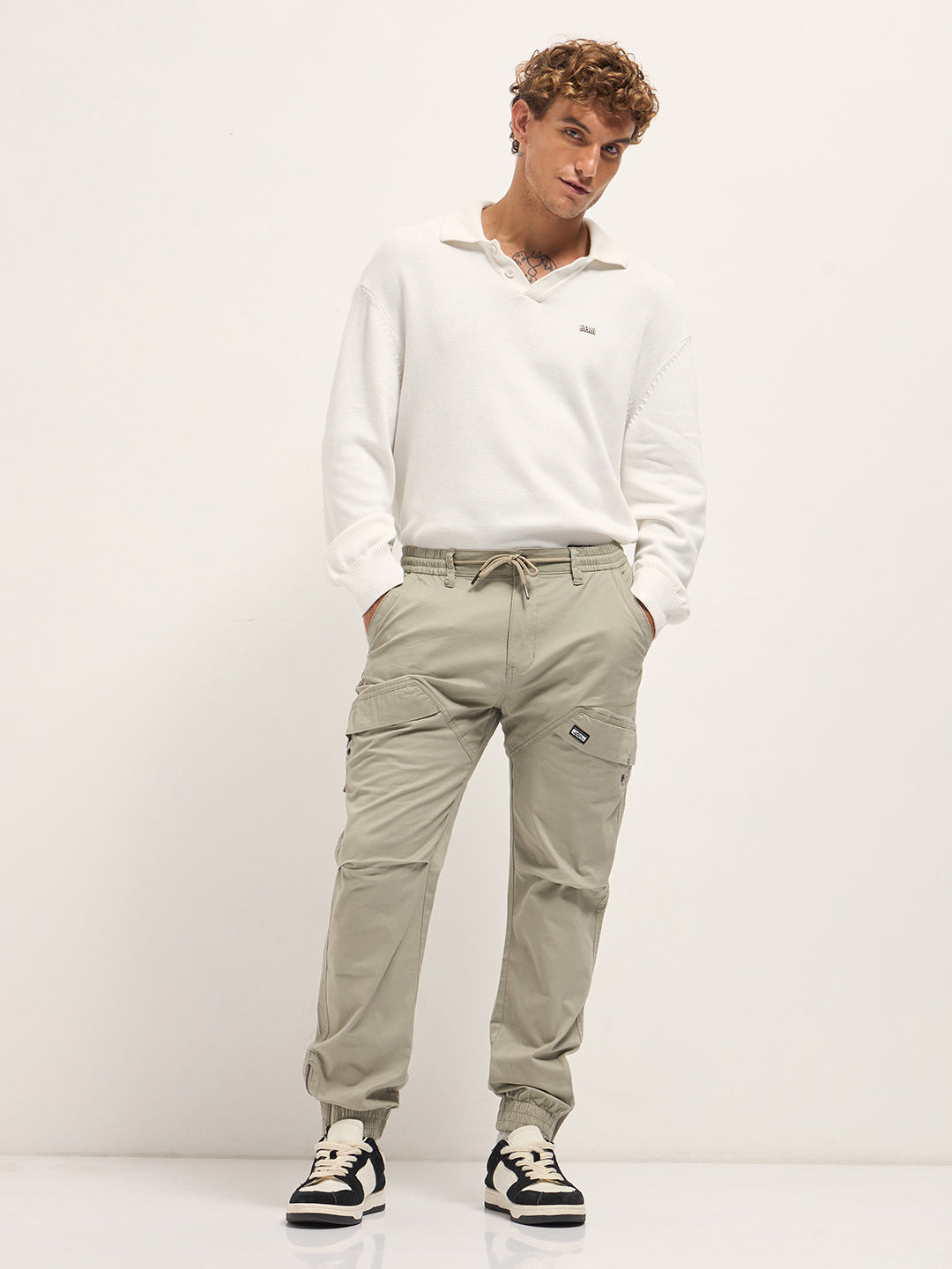 Men Beige Cotton Relaxed Fit Cargo Pants