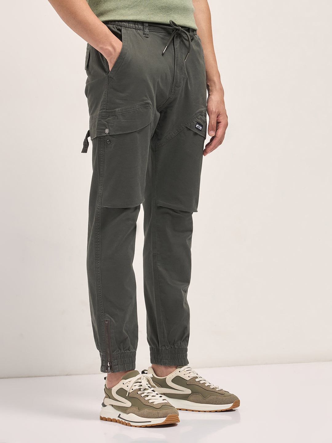 Men Olive Cotton Relaxed Fit Cargo Pants